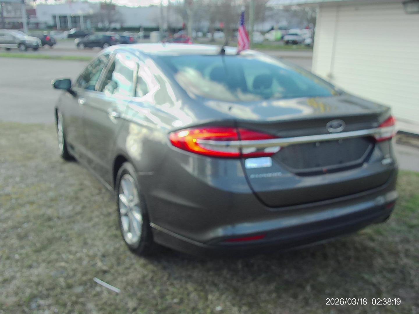 2017 Gray Ford Fusion SE (3FA6P0HD6HR) with an 1.5L L4 DOHC 16V engine, 6A transmission, located at 2553 Airline Blvd, Portsmouth, VA, 23701, (757) 488-8331, 36.813889, -76.357597 - ***VEHICLE TERMS*** Down Payment: $999 Weekly Payment: $120 APR: 23.9% Repayment Terms: 42 Months *** CALL ELIZABETH SMITH - DIRECTOR OF MARKETING @ 757-488-8331 TO SCHEDULE YOUR APPOINTMENT TODAY AND GET PRE-APPROVED RIGHT OVER THE PHONE*** - Photo#7