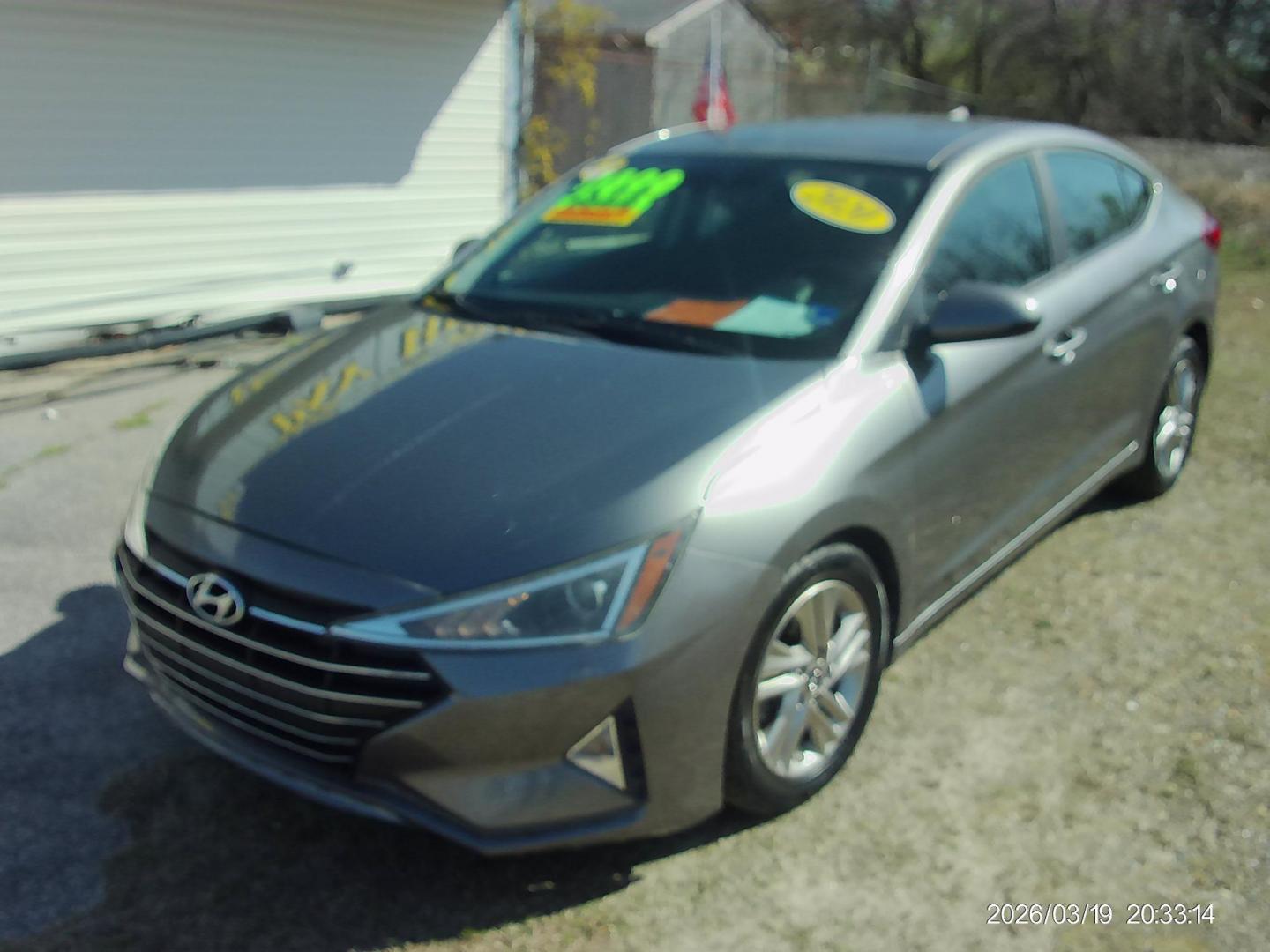 2020 Gray Hyundai Elantra Limited (5NPD84LF4LH) with an 1.8L L4 DOHC 16V engine, 6A transmission, located at 2553 Airline Blvd, Portsmouth, VA, 23701, (757) 488-8331, 36.813889, -76.357597 - ***VEHICLE TERMS*** Down Payment: $1499 Weekly Payment: $120 APR: 23.9% Repayment Terms: 42 Months *** CALL ELIZABETH SMITH - DIRECTOR OF MARKETING @ 757-488-8331 TO SCHEDULE YOUR APPOINTMENT TODAY AND GET PRE-APPROVED RIGHT OVER THE PHONE*** - Photo#1