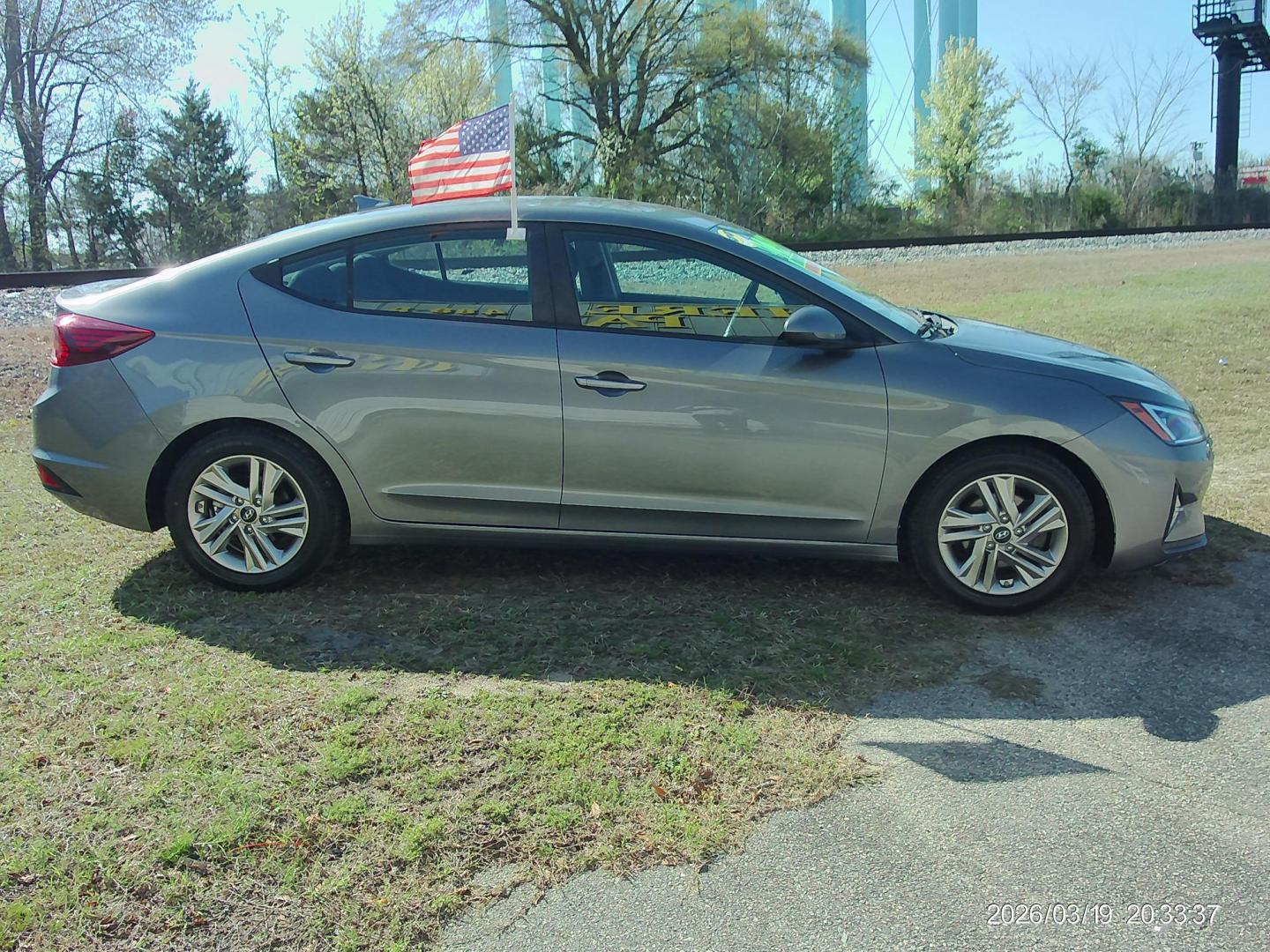 2020 Gray Hyundai Elantra Limited (5NPD84LF4LH) with an 1.8L L4 DOHC 16V engine, 6A transmission, located at 2553 Airline Blvd, Portsmouth, VA, 23701, (757) 488-8331, 36.813889, -76.357597 - ***VEHICLE TERMS*** Down Payment: $1499 Weekly Payment: $120 APR: 23.9% Repayment Terms: 42 Months *** CALL ELIZABETH SMITH - DIRECTOR OF MARKETING @ 757-488-8331 TO SCHEDULE YOUR APPOINTMENT TODAY AND GET PRE-APPROVED RIGHT OVER THE PHONE*** - Photo#4
