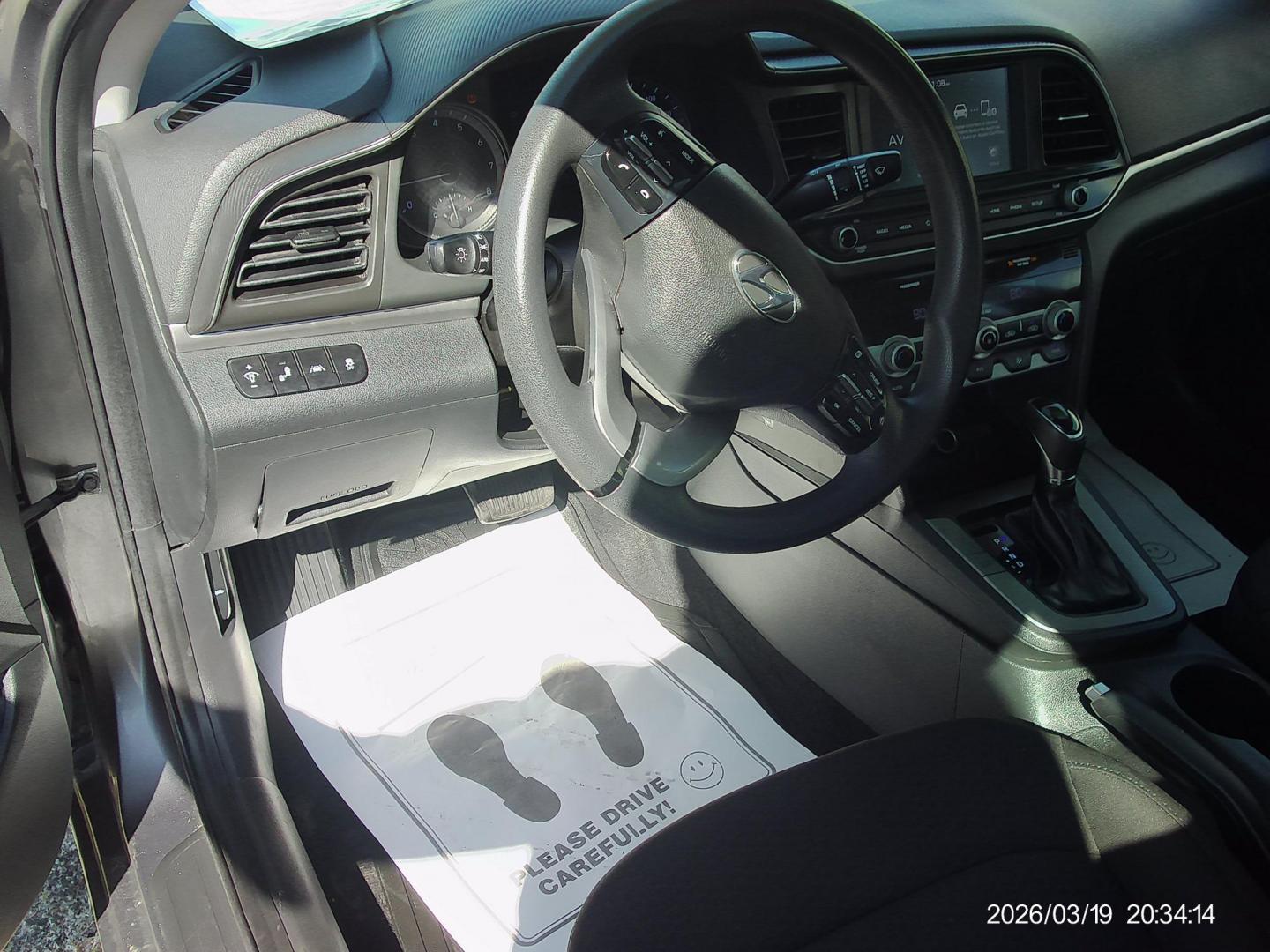 2020 Gray Hyundai Elantra Limited (5NPD84LF4LH) with an 1.8L L4 DOHC 16V engine, 6A transmission, located at 2553 Airline Blvd, Portsmouth, VA, 23701, (757) 488-8331, 36.813889, -76.357597 - ***VEHICLE TERMS*** Down Payment: $1499 Weekly Payment: $120 APR: 23.9% Repayment Terms: 42 Months *** CALL ELIZABETH SMITH - DIRECTOR OF MARKETING @ 757-488-8331 TO SCHEDULE YOUR APPOINTMENT TODAY AND GET PRE-APPROVED RIGHT OVER THE PHONE*** - Photo#9