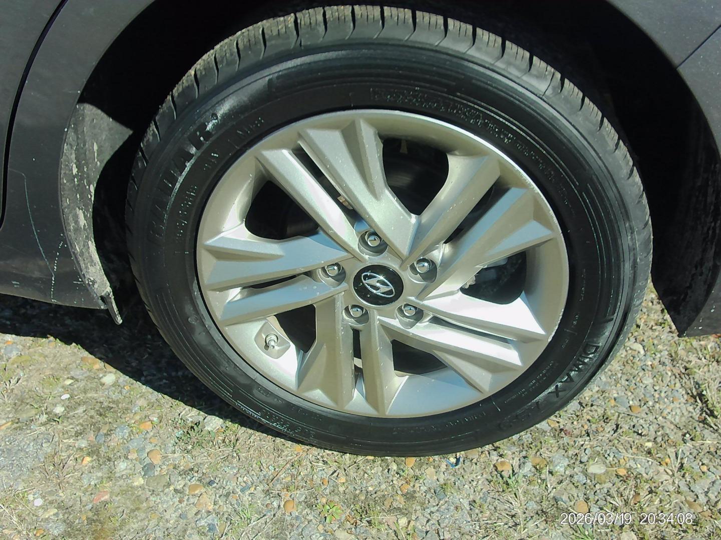 2020 Gray Hyundai Elantra Limited (5NPD84LF4LH) with an 1.8L L4 DOHC 16V engine, 6A transmission, located at 2553 Airline Blvd, Portsmouth, VA, 23701, (757) 488-8331, 36.813889, -76.357597 - ***VEHICLE TERMS*** Down Payment: $1499 Weekly Payment: $120 APR: 23.9% Repayment Terms: 42 Months *** CALL ELIZABETH SMITH - DIRECTOR OF MARKETING @ 757-488-8331 TO SCHEDULE YOUR APPOINTMENT TODAY AND GET PRE-APPROVED RIGHT OVER THE PHONE*** - Photo#8