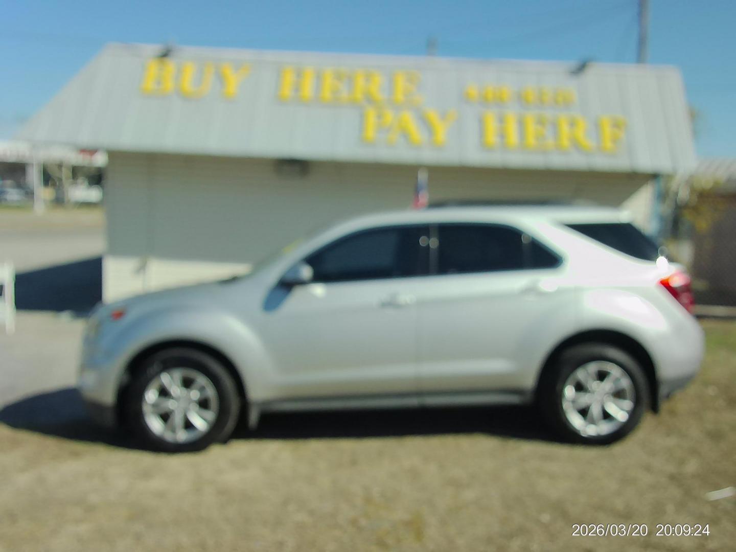 2017 Silver Chevrolet Equinox LT 2WD (2GNALCEK5H1) with an 2.4L L4 DOHC 16V FFV engine, 6A transmission, located at 2553 Airline Blvd, Portsmouth, VA, 23701, (757) 488-8331, 36.813889, -76.357597 - ***VEHICLE TERMS*** Down Payment: $1499 Weekly Payment: $120 APR: 23.9% Repayment Terms: 42 Months *** CALL ELIZABETH SMITH - DIRECTOR OF MARKETING @ 757-488-8331 TO SCHEDULE YOUR APPOINTMENT TODAY AND GET PRE-APPROVED RIGHT OVER THE PHONE*** - Photo#0