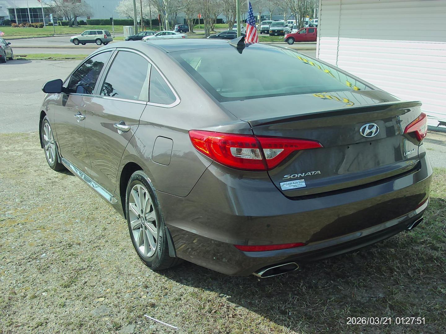 2017 Brown Hyundai Sonata Sport (5NPE34AF7HH) with an 2.4L L4 DOHC 16V engine, 6A transmission, located at 2553 Airline Blvd, Portsmouth, VA, 23701, (757) 488-8331, 36.813889, -76.357597 - ***VEHICLE TERMS*** Down Payment: $999 Weekly Payment: $120 APR: 23.9% Repayment Terms: 42 Months *** CALL ELIZABETH SMITH - DIRECTOR OF MARKETING @ 757-488-8331 TO SCHEDULE YOUR APPOINTMENT TODAY AND GET PRE-APPROVED RIGHT OVER THE PHONE*** - Photo#7