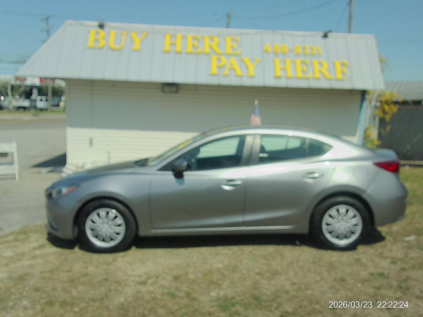 2016 Silver Mazda MAZDA3 i Sport AT 4-Door (3MZBM1T74GM) with an 2.0L L4 DOHC 16V engine, 6A transmission, located at 2553 Airline Blvd, Portsmouth, VA, 23701, (757) 488-8331, 36.813889, -76.357597 - ***VEHICLE TERMS*** Down Payment: $999 Weekly Payment: $115 APR: 23.9% Repayment Terms: 42 Months *** CALL ELIZABETH SMITH - DIRECTOR OF MARKETING @ 757-488-8331 TO SCHEDULE YOUR APPOINTMENT TODAY AND GET PRE-APPROVED RIGHT OVER THE PHONE*** - Photo#0