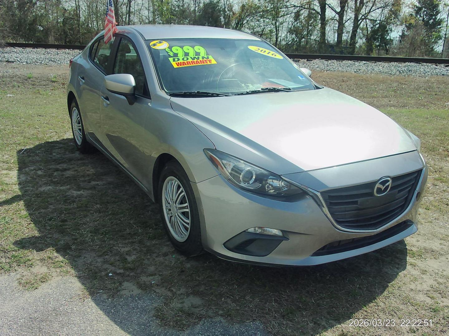 2016 Silver Mazda MAZDA3 i Sport AT 4-Door (3MZBM1T74GM) with an 2.0L L4 DOHC 16V engine, 6A transmission, located at 2553 Airline Blvd, Portsmouth, VA, 23701, (757) 488-8331, 36.813889, -76.357597 - ***VEHICLE TERMS*** Down Payment: $999 Weekly Payment: $115 APR: 23.9% Repayment Terms: 42 Months *** CALL ELIZABETH SMITH - DIRECTOR OF MARKETING @ 757-488-8331 TO SCHEDULE YOUR APPOINTMENT TODAY AND GET PRE-APPROVED RIGHT OVER THE PHONE*** - Photo#3