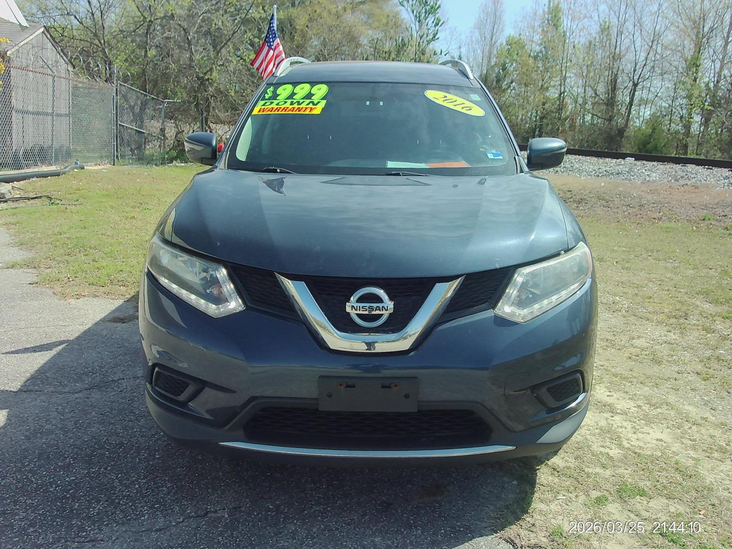 2016 Blue Nissan Rogue SV AWD (KNMAT2MV6GP) with an 2.5L L4 DOHC 16V engine, CVT transmission, located at 2553 Airline Blvd, Portsmouth, VA, 23701, (757) 488-8331, 36.813889, -76.357597 - ***VEHICLE TERMS*** Down Payment: $999 Weekly Payment: $110 APR: 23.9% Repayment Terms: 42 Months *** CALL ELIZABETH SMITH - DIRECTOR OF MARKETING @ 757-488-8331 TO SCHEDULE YOUR APPOINTMENT TODAY AND GET PRE-APPROVED RIGHT OVER THE PHONE*** - Photo#4