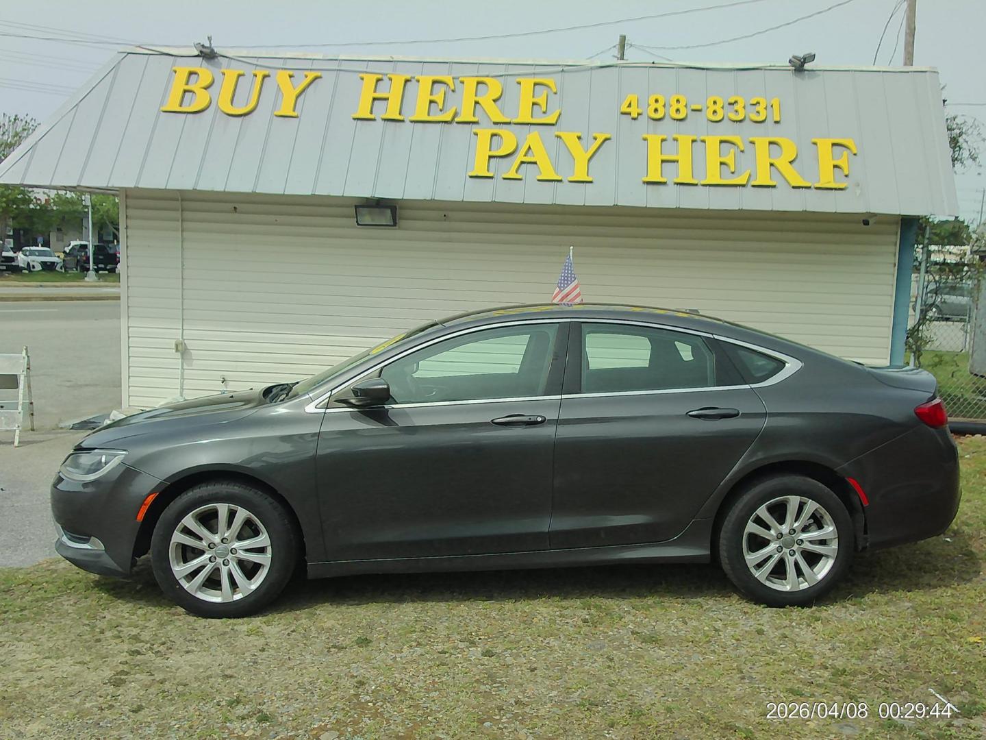 2016 Gray Chrysler 200 Limited (1C3CCCAB0GN) with an 2.4L L4 DOHC 16V engine, 9A transmission, located at 2553 Airline Blvd, Portsmouth, VA, 23701, (757) 488-8331, 36.813889, -76.357597 - ***VEHICLE TERMS*** Down Payment: $999 Weekly Payment: $115 APR: 23.9% Repayment Terms: 42 Months *** CALL ELIZABETH SMITH - DIRECTOR OF MARKETING @ 757-488-8331 TO SCHEDULE YOUR APPOINTMENT TODAY AND GET PRE-APPROVED RIGHT OVER THE PHONE*** - Photo#0