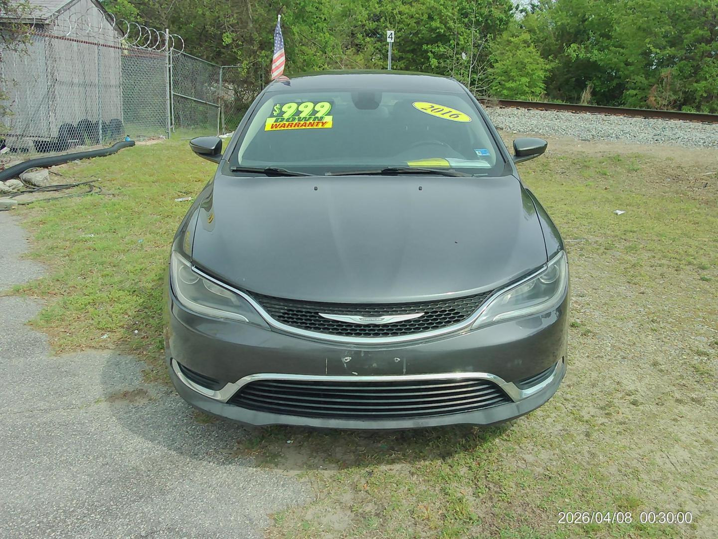 2016 Gray Chrysler 200 Limited (1C3CCCAB0GN) with an 2.4L L4 DOHC 16V engine, 9A transmission, located at 2553 Airline Blvd, Portsmouth, VA, 23701, (757) 488-8331, 36.813889, -76.357597 - ***VEHICLE TERMS*** Down Payment: $999 Weekly Payment: $115 APR: 23.9% Repayment Terms: 42 Months *** CALL ELIZABETH SMITH - DIRECTOR OF MARKETING @ 757-488-8331 TO SCHEDULE YOUR APPOINTMENT TODAY AND GET PRE-APPROVED RIGHT OVER THE PHONE*** - Photo#4