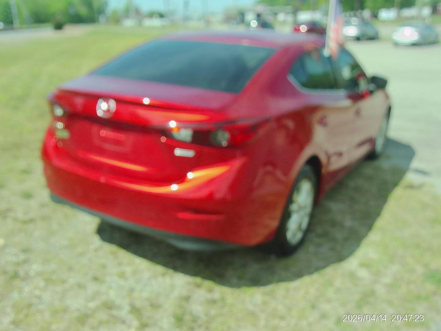 2014 Red Mazda MAZDA3 i Touring AT 4-Door (JM1BM1V72E1) with an 2.0L L4 DOHC 16V engine, 6-Speed Automatic transmission, located at 2553 Airline Blvd, Portsmouth, VA, 23701, (757) 488-8331, 36.813889, -76.357597 - ***VEHICLE TERMS*** Down Payment: $899 Weekly Payment: $110 APR: 23.9% Repayment Terms: 42 Months *** CALL ELIZABETH SMITH - DIRECTOR OF MARKETING @ 757-488-8331 TO SCHEDULE YOUR APPOINTMENT TODAY AND GET PRE-APPROVED RIGHT OVER THE PHONE*** - Photo#5