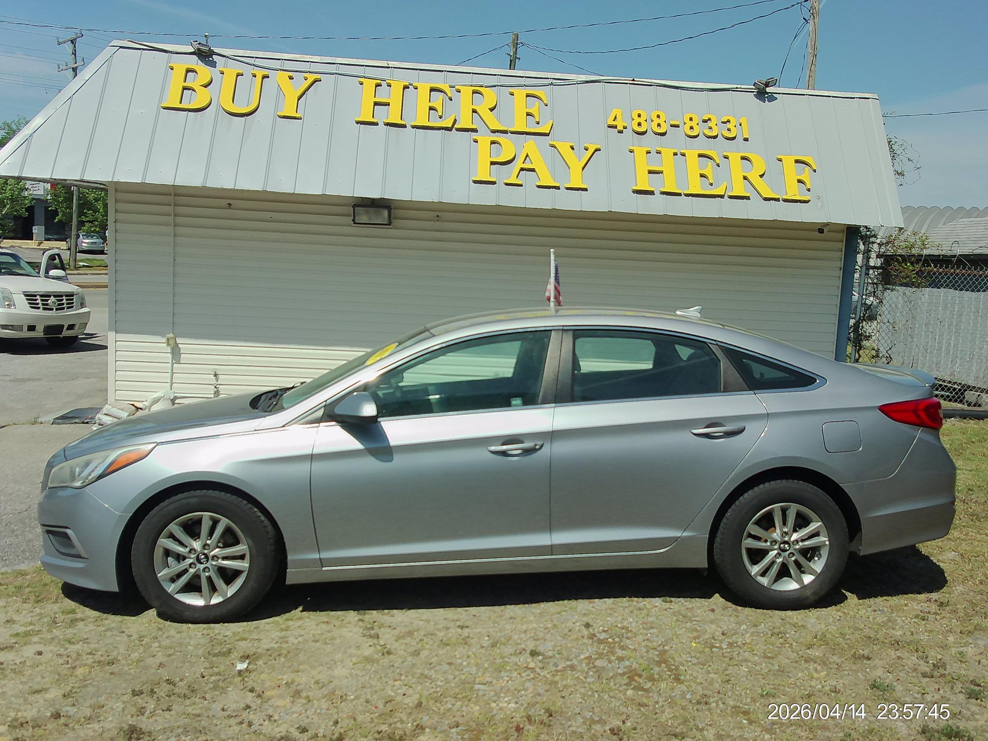 photo of 2017 Hyundai Sonata SE