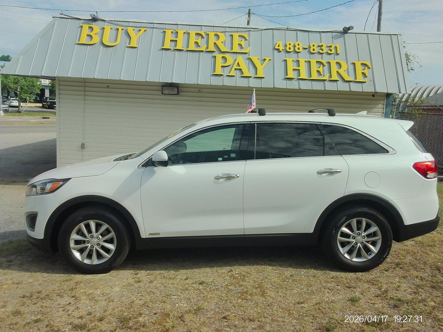 2017 Kia Sorento LX AWD (5XYPGDA30HG) with an 2.4L L4 DOHC 16V engine, 6A transmission, located at 2553 Airline Blvd, Portsmouth, VA, 23701, (757) 488-8331, 36.813889, -76.357597 - ***VEHICLE TERMS*** Down Payment: $999 Weekly Payment: $120 APR: 23.9% Repayment Terms: 42 Months *** CALL ELIZABETH SMITH - DIRECTOR OF MARKETING @ 757-488-8331 TO SCHEDULE YOUR APPOINTMENT TODAY AND GET PRE-APPROVED RIGHT OVER THE PHONE*** - Photo#0