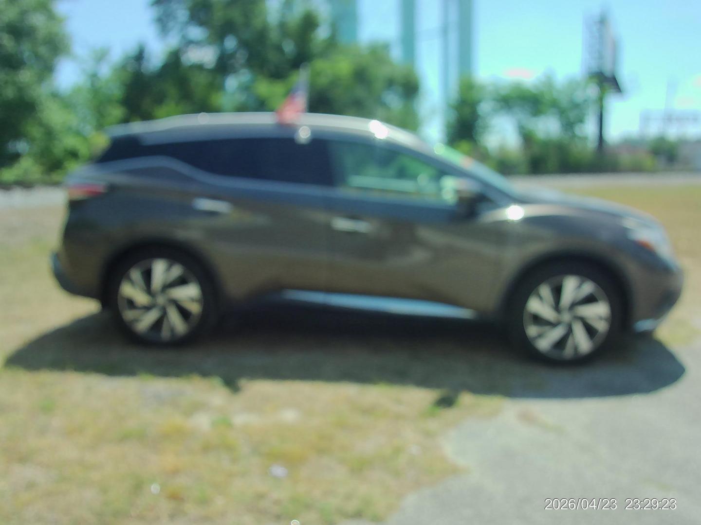2015 Nissan Murano Platinum AWD (5N1AZ2MH0FN) with an 3.5L V6 DOHC 24V engine, Continuously Variable Transmission transmission, located at 2553 Airline Blvd, Portsmouth, VA, 23701, (757) 488-8331, 36.813889, -76.357597 - ***VEHICLE TERMS*** Down Payment: $1999 Weekly Payment: $125 APR: 23.9% Repayment Terms: 42 Months *** CALL ELIZABETH SMITH - DIRECTOR OF MARKETING @ 757-488-8331 TO SCHEDULE YOUR APPOINTMENT TODAY AND GET PRE-APPROVED RIGHT OVER THE PHONE*** - Photo#4