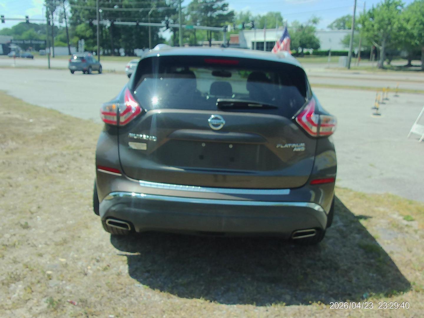 2015 Nissan Murano Platinum AWD (5N1AZ2MH0FN) with an 3.5L V6 DOHC 24V engine, Continuously Variable Transmission transmission, located at 2553 Airline Blvd, Portsmouth, VA, 23701, (757) 488-8331, 36.813889, -76.357597 - ***VEHICLE TERMS*** Down Payment: $1999 Weekly Payment: $125 APR: 23.9% Repayment Terms: 42 Months *** CALL ELIZABETH SMITH - DIRECTOR OF MARKETING @ 757-488-8331 TO SCHEDULE YOUR APPOINTMENT TODAY AND GET PRE-APPROVED RIGHT OVER THE PHONE*** - Photo#6