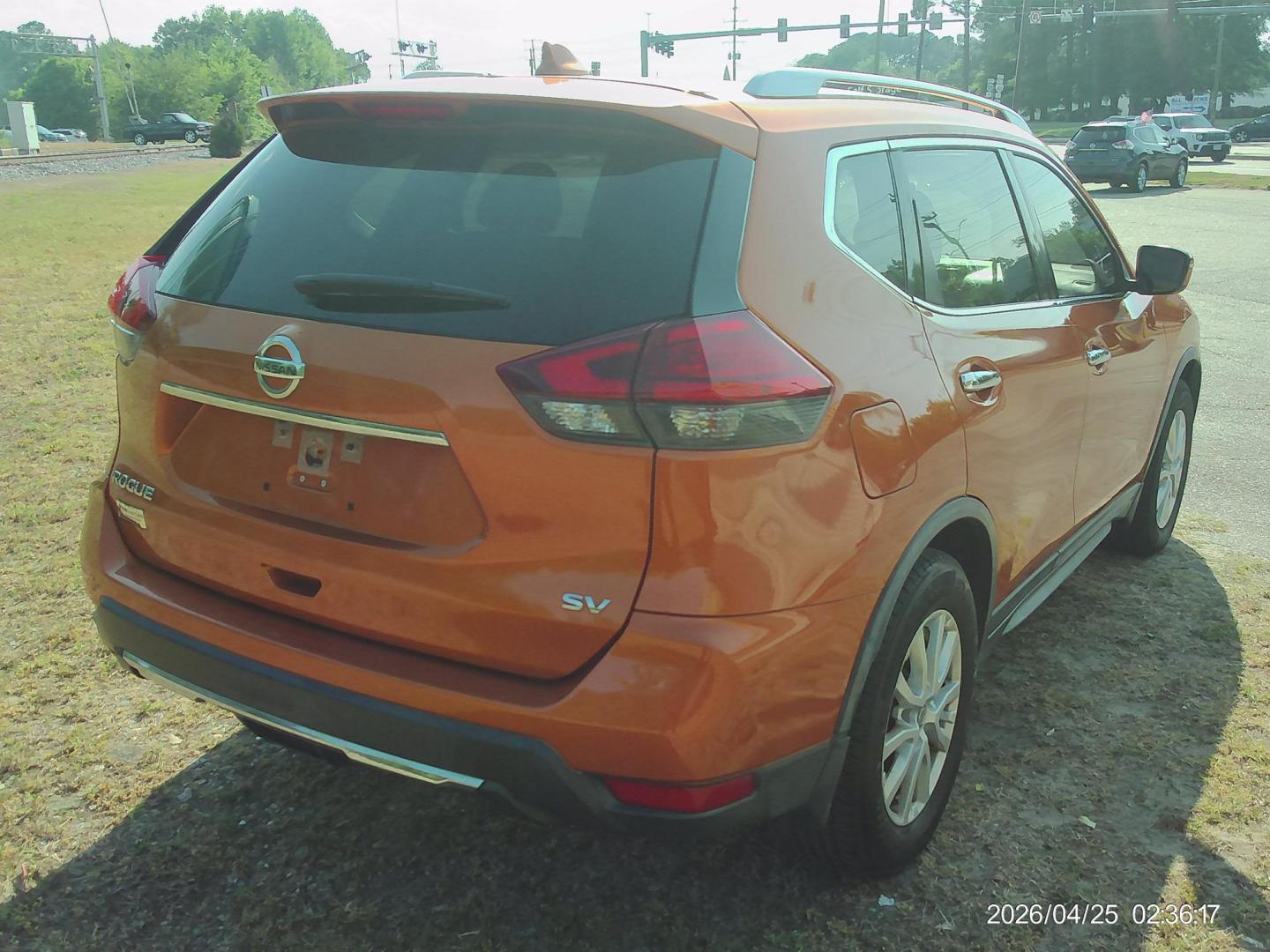 2017 Orange Nissan Rogue SV 2WD (JN8AT2MT2HW) with an 2.5L L4 DOHC 16V engine, CVT transmission, located at 2553 Airline Blvd, Portsmouth, VA, 23701, (757) 488-8331, 36.813889, -76.357597 - ***VEHICLE TERMS*** Down Payment: $1499 Weekly Payment: $120 APR: 23.9% Repayment Terms: 42 Months *** CALL ELIZABETH SMITH - DIRECTOR OF MARKETING @ 757-488-8331 TO SCHEDULE YOUR APPOINTMENT TODAY AND GET PRE-APPROVED RIGHT OVER THE PHONE*** - Photo#5