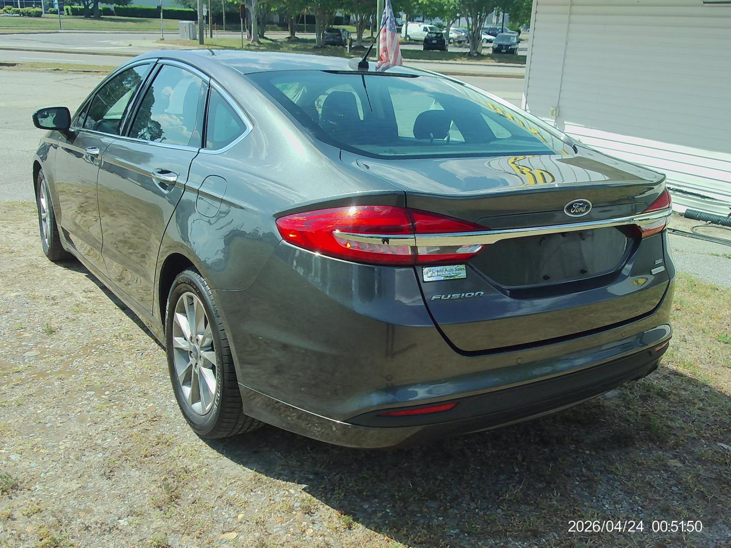 2017 Ford Fusion SE (3FA6P0H78HR) with an 2.5L L4 DOHC 16V engine, 6A transmission, located at 2553 Airline Blvd, Portsmouth, VA, 23701, (757) 488-8331, 36.813889, -76.357597 - ***VEHICLE TERMS*** Down Payment: $999 Weekly Payment: $115 APR: 23.9% Repayment Terms: 42 Months *** CALL ELIZABETH SMITH - DIRECTOR OF MARKETING @ 757-488-8331 TO SCHEDULE YOUR APPOINTMENT TODAY AND GET PRE-APPROVED RIGHT OVER THE PHONE*** - Photo#6