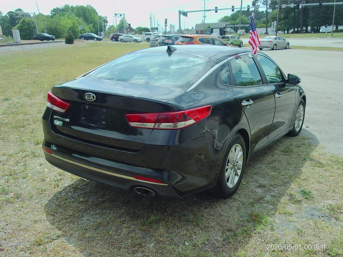 2017 Black Kia Optima LX (KNAGT4L35H5) with an 2.4L L4 DOHC 16V engine, 6A transmission, located at 2553 Airline Blvd, Portsmouth, VA, 23701, (757) 488-8331, 36.813889, -76.357597 - ***VEHICLE TERMS*** Down Payment: $999 Weekly Payment: $115 APR: 23.9% Repayment Terms: 42 Months *** CALL ELIZABETH SMITH - DIRECTOR OF MARKETING @ 757-488-8331 TO SCHEDULE YOUR APPOINTMENT TODAY AND GET PRE-APPROVED RIGHT OVER THE PHONE*** - Photo#5