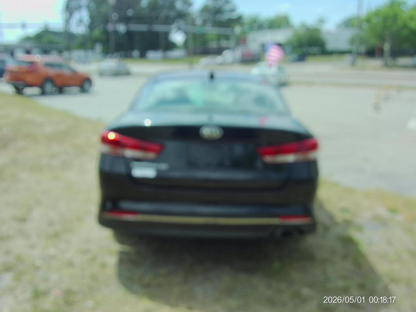 2017 Black Kia Optima LX (KNAGT4L35H5) with an 2.4L L4 DOHC 16V engine, 6A transmission, located at 2553 Airline Blvd, Portsmouth, VA, 23701, (757) 488-8331, 36.813889, -76.357597 - ***VEHICLE TERMS*** Down Payment: $999 Weekly Payment: $115 APR: 23.9% Repayment Terms: 42 Months *** CALL ELIZABETH SMITH - DIRECTOR OF MARKETING @ 757-488-8331 TO SCHEDULE YOUR APPOINTMENT TODAY AND GET PRE-APPROVED RIGHT OVER THE PHONE*** - Photo#6