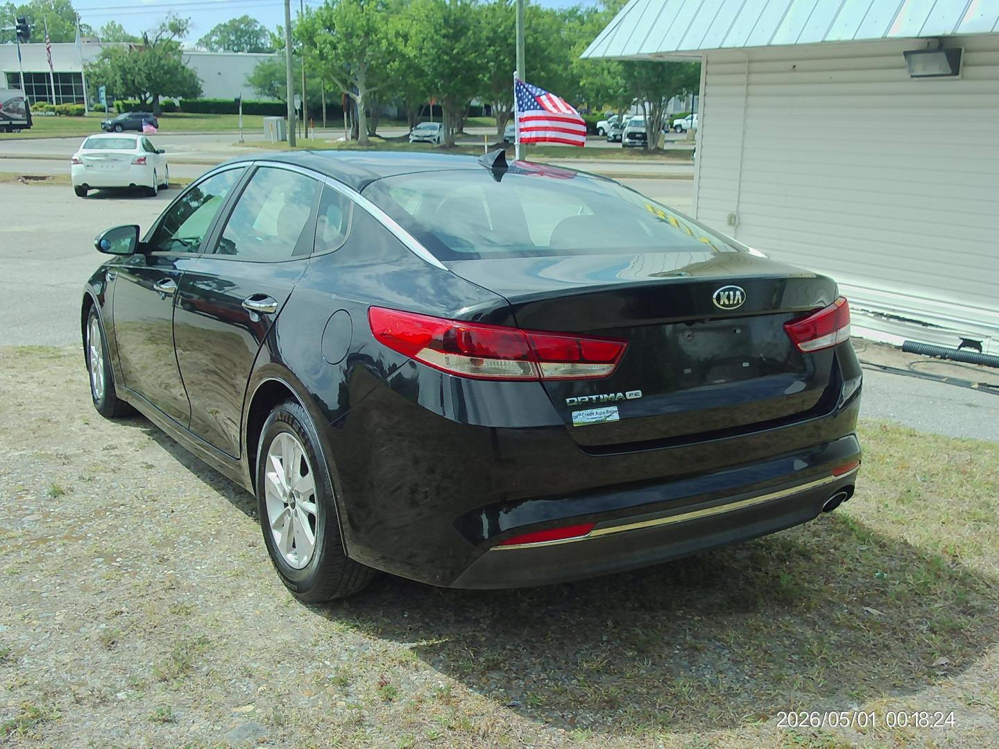 2017 Black Kia Optima LX (KNAGT4L35H5) with an 2.4L L4 DOHC 16V engine, 6A transmission, located at 2553 Airline Blvd, Portsmouth, VA, 23701, (757) 488-8331, 36.813889, -76.357597 - ***VEHICLE TERMS*** Down Payment: $999 Weekly Payment: $115 APR: 23.9% Repayment Terms: 42 Months *** CALL ELIZABETH SMITH - DIRECTOR OF MARKETING @ 757-488-8331 TO SCHEDULE YOUR APPOINTMENT TODAY AND GET PRE-APPROVED RIGHT OVER THE PHONE*** - Photo#7