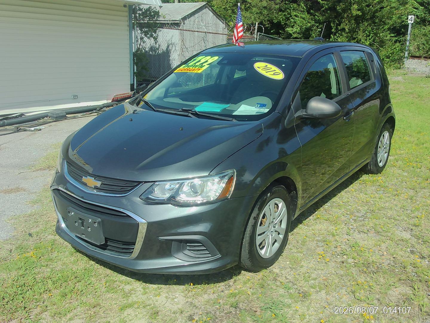 2019 Gray Chevrolet Sonic FL Auto Hatchback (1G1JG6SB5K4) with an 1.4L L4 DOHC 24V TURBO engine, 6A transmission, located at 2553 Airline Blvd, Portsmouth, VA, 23701, (757) 488-8331, 36.813889, -76.357597 - ***VEHICLE TERMS*** Down Payment: $799 Weekly Payment: $115 APR: 23.9% Repayment Terms: 42 Months *** CALL ELIZABETH SMITH - DIRECTOR OF MARKETING @ 757-488-8331 TO SCHEDULE YOUR APPOINTMENT TODAY AND GET PRE-APPROVED RIGHT OVER THE PHONE***- Photo#1