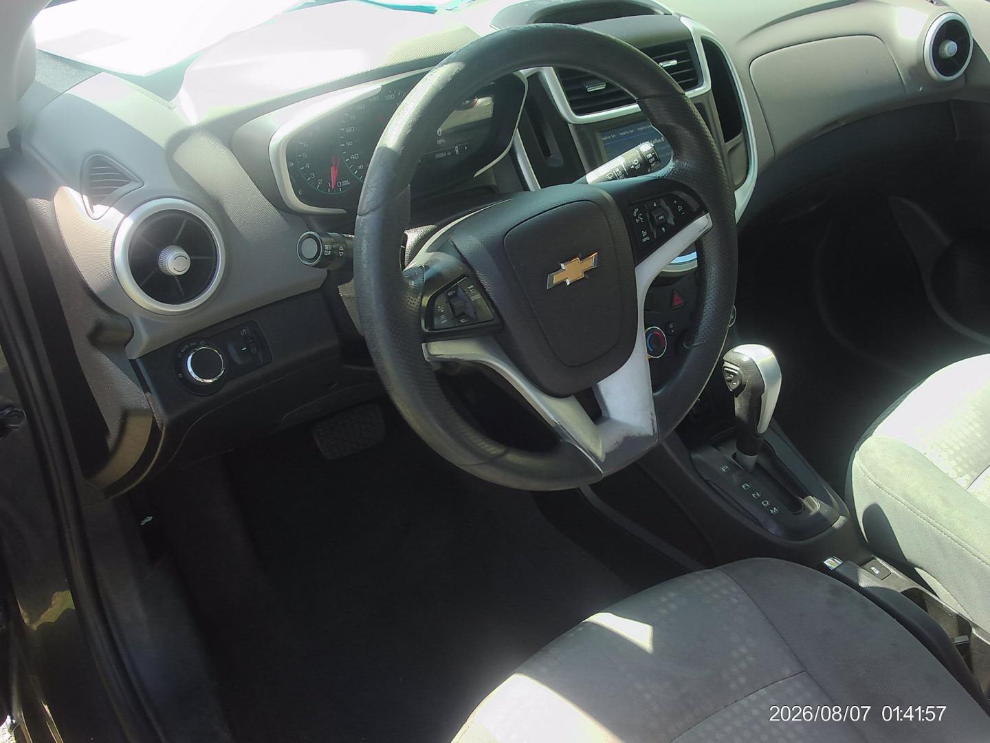 2019 Gray Chevrolet Sonic FL Auto Hatchback (1G1JG6SB5K4) with an 1.4L L4 DOHC 24V TURBO engine, 6A transmission, located at 2553 Airline Blvd, Portsmouth, VA, 23701, (757) 488-8331, 36.813889, -76.357597 - ***VEHICLE TERMS*** Down Payment: $799 Weekly Payment: $115 APR: 23.9% Repayment Terms: 42 Months *** CALL ELIZABETH SMITH - DIRECTOR OF MARKETING @ 757-488-8331 TO SCHEDULE YOUR APPOINTMENT TODAY AND GET PRE-APPROVED RIGHT OVER THE PHONE***- Photo#9
