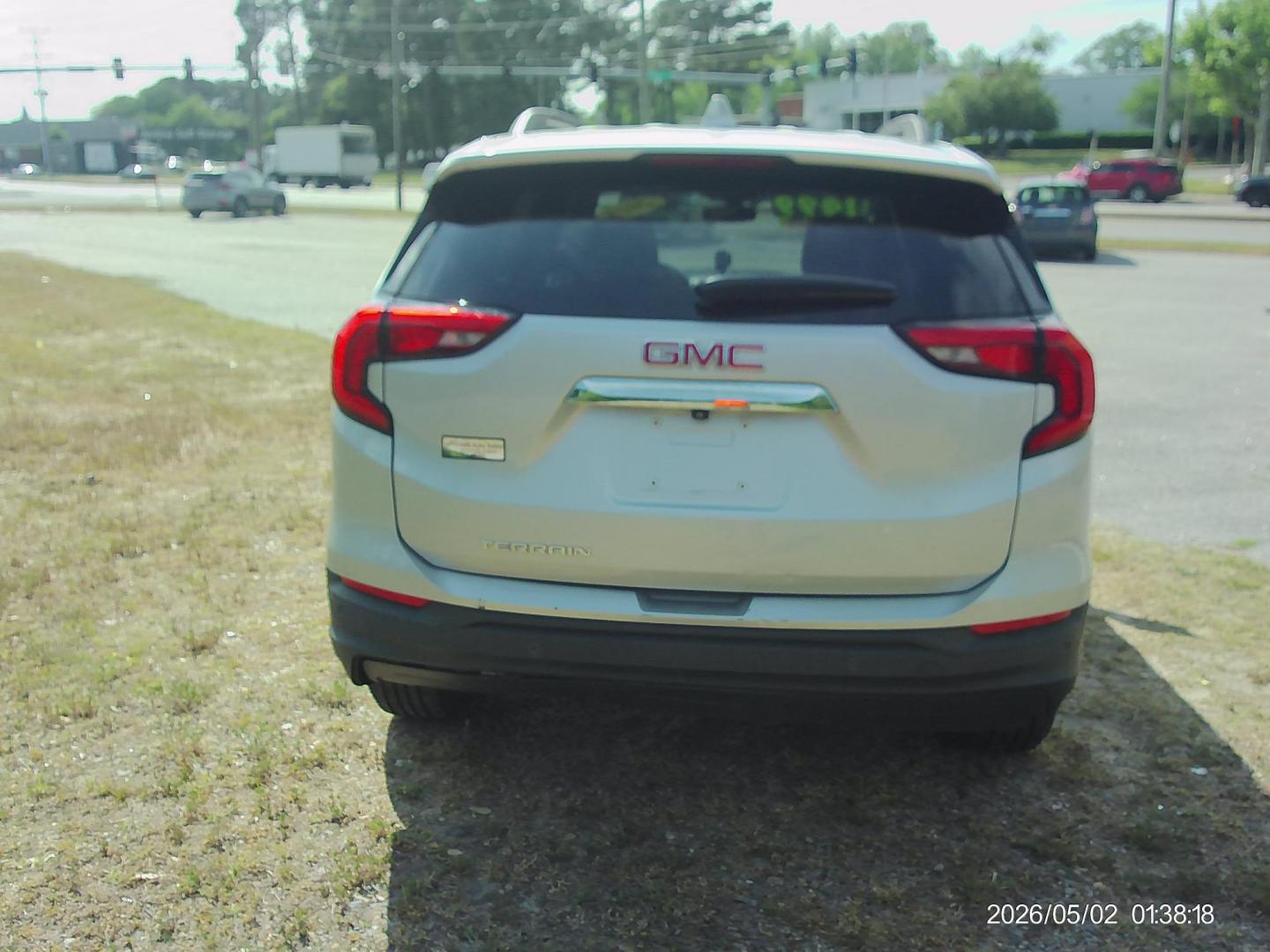 2019 GMC Terrain SLE AWD (3GKALTEV7KL) with an 1.4L L4 DOHC 16V TURBO engine, 6A transmission, located at 2553 Airline Blvd, Portsmouth, VA, 23701, (757) 488-8331, 36.813889, -76.357597 - ***VEHICLE TERMS*** Down Payment: $1499 Weekly Payment: $120 APR: 23.9% Repayment Terms: 42 Months *** CALL ELIZABETH SMITH - DIRECTOR OF MARKETING @ 757-488-8331 TO SCHEDULE YOUR APPOINTMENT TODAY AND GET PRE-APPROVED RIGHT OVER THE PHONE*** - Photo#6