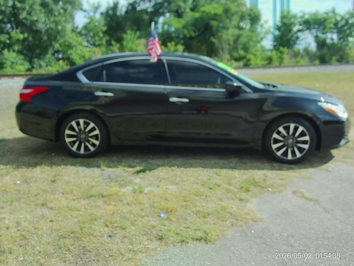2017 Nissan Altima 2.5 S (1N4AL3AP1HC) with an 2.5L L4 DOHC 16V engine, CVT transmission, located at 2553 Airline Blvd, Portsmouth, VA, 23701, (757) 488-8331, 36.813889, -76.357597 - ***VEHICLE TERMS*** Down Payment: $999 Weekly Payment: $115 APR: 23.9% Repayment Terms: 42 Months *** CALL ELIZABETH SMITH - DIRECTOR OF MARKETING @ 757-488-8331 TO SCHEDULE YOUR APPOINTMENT TODAY AND GET PRE-APPROVED RIGHT OVER THE PHONE*** - Photo#4