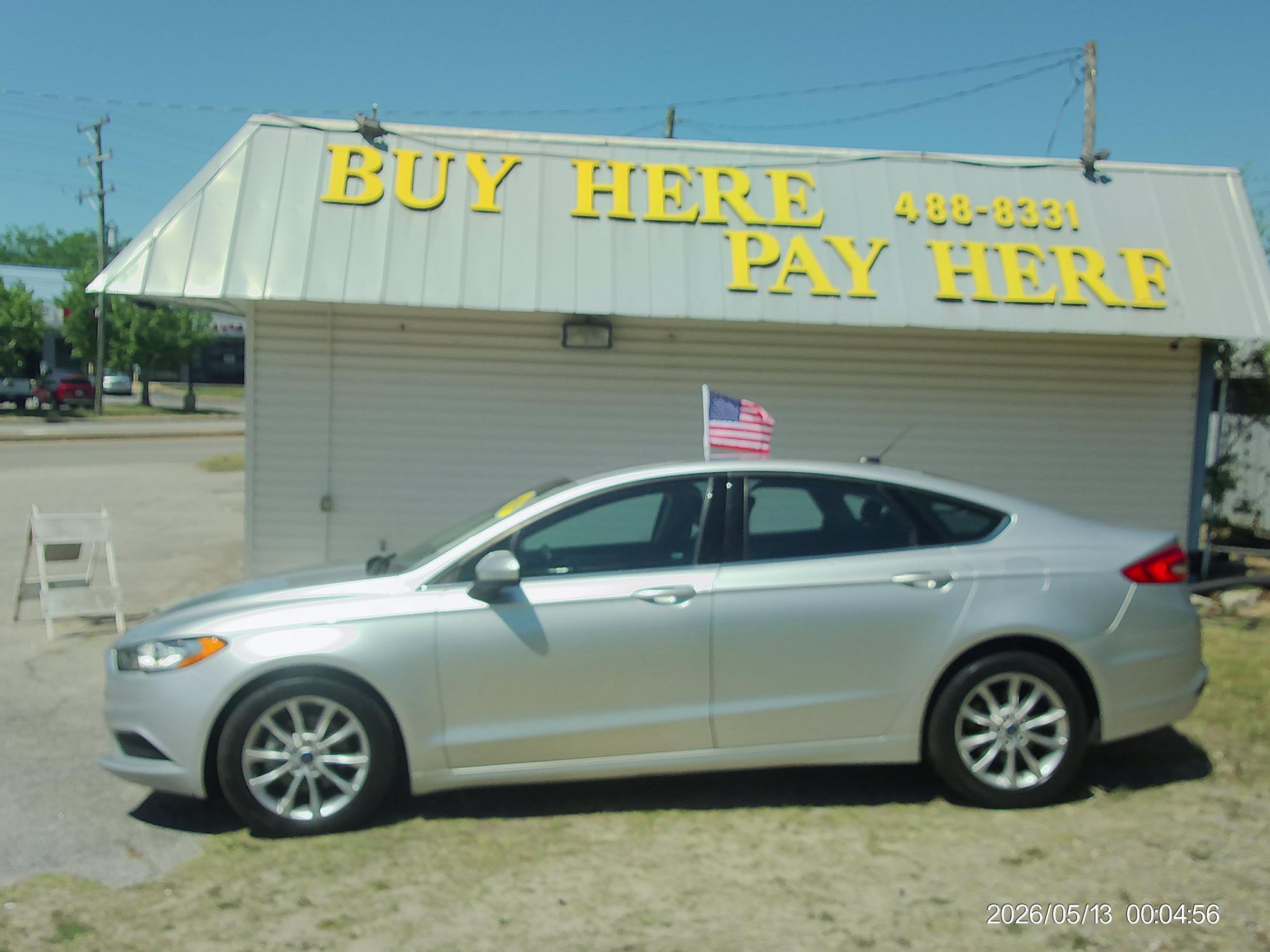photo of 2017 Ford Fusion SE