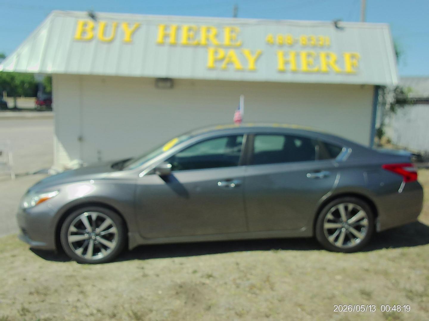 2016 Gray Nissan Altima 2.5 SL (1N4AL3APXGC) with an 2.5L L4 DOHC 16V engine, CVT transmission, located at 2553 Airline Blvd, Portsmouth, VA, 23701, (757) 488-8331, 36.813889, -76.357597 - ***VEHICLE TERMS*** Down Payment: $999 Weekly Payment: $115 APR: 23.9% Repayment Terms: 42 Months *** CALL ELIZABETH SMITH - DIRECTOR OF MARKETING @ 757-488-8331 TO SCHEDULE YOUR APPOINTMENT TODAY AND GET PRE-APPROVED RIGHT OVER THE PHONE*** - Photo#0