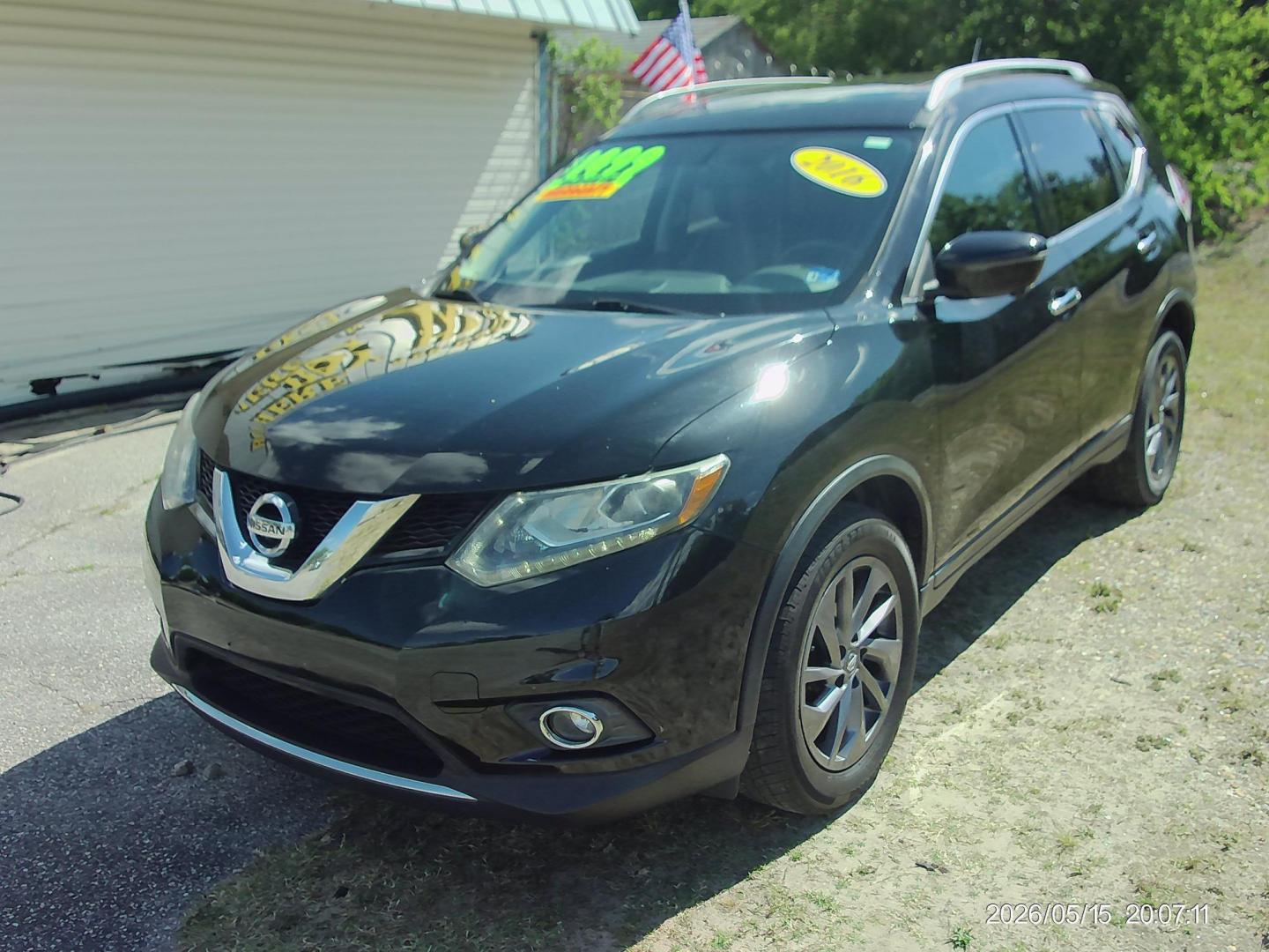 2016 Black Nissan Rogue S AWD (5N1AT2MV6GC) with an 2.5L L4 DOHC 16V engine, CVT transmission, located at 2553 Airline Blvd, Portsmouth, VA, 23701, (757) 488-8331, 36.813889, -76.357597 - ***VEHICLE TERMS*** Down Payment: $1499 Weekly Payment: $125 APR: 23.9% Repayment Terms: 42 Months *** CALL ELIZABETH SMITH - DIRECTOR OF MARKETING @ 757-488-8331 TO SCHEDULE YOUR APPOINTMENT TODAY AND GET PRE-APPROVED RIGHT OVER THE PHONE*** - Photo#1