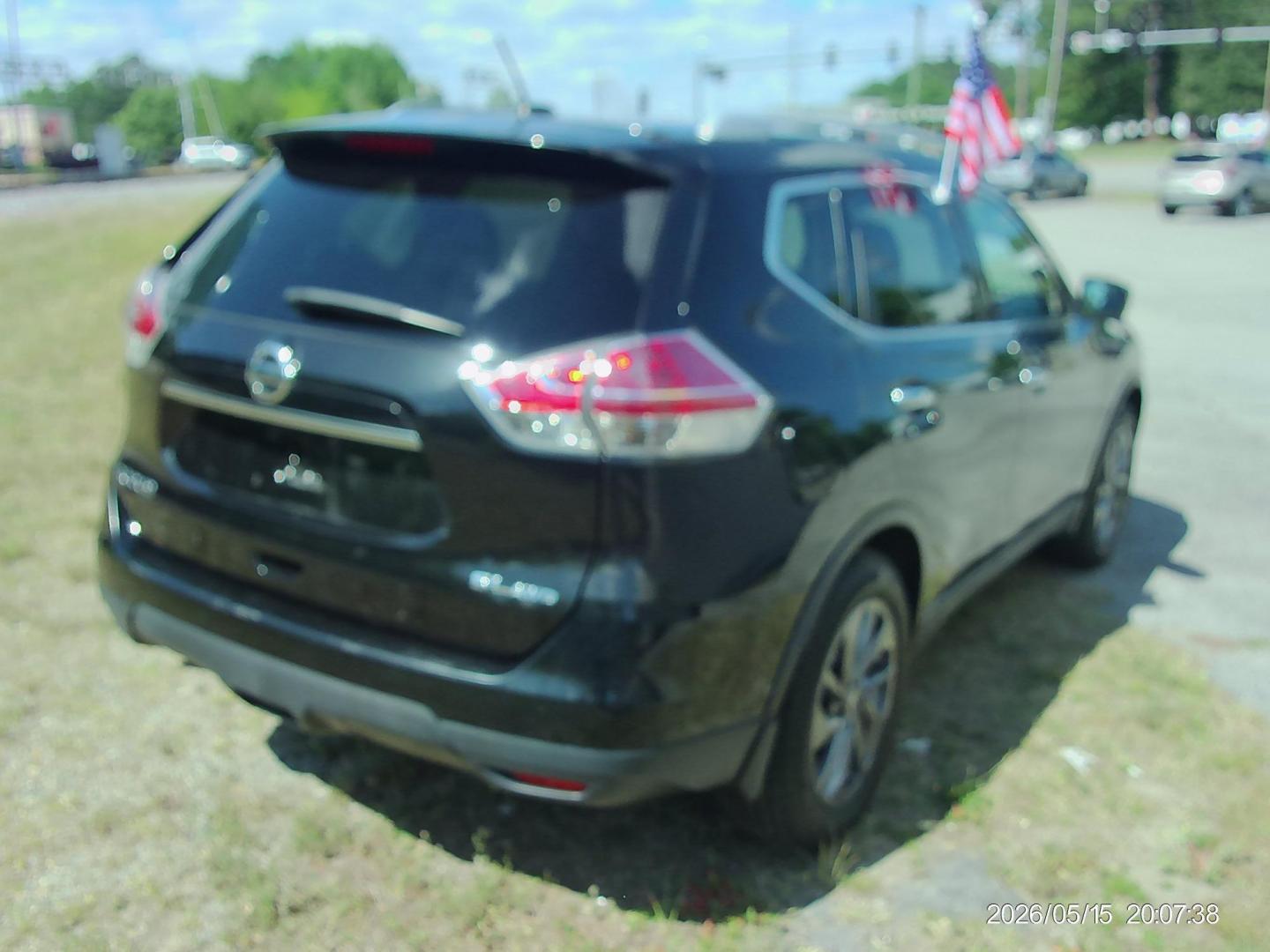 2016 Black Nissan Rogue S AWD (5N1AT2MV6GC) with an 2.5L L4 DOHC 16V engine, CVT transmission, located at 2553 Airline Blvd, Portsmouth, VA, 23701, (757) 488-8331, 36.813889, -76.357597 - ***VEHICLE TERMS*** Down Payment: $1499 Weekly Payment: $125 APR: 23.9% Repayment Terms: 42 Months *** CALL ELIZABETH SMITH - DIRECTOR OF MARKETING @ 757-488-8331 TO SCHEDULE YOUR APPOINTMENT TODAY AND GET PRE-APPROVED RIGHT OVER THE PHONE*** - Photo#5