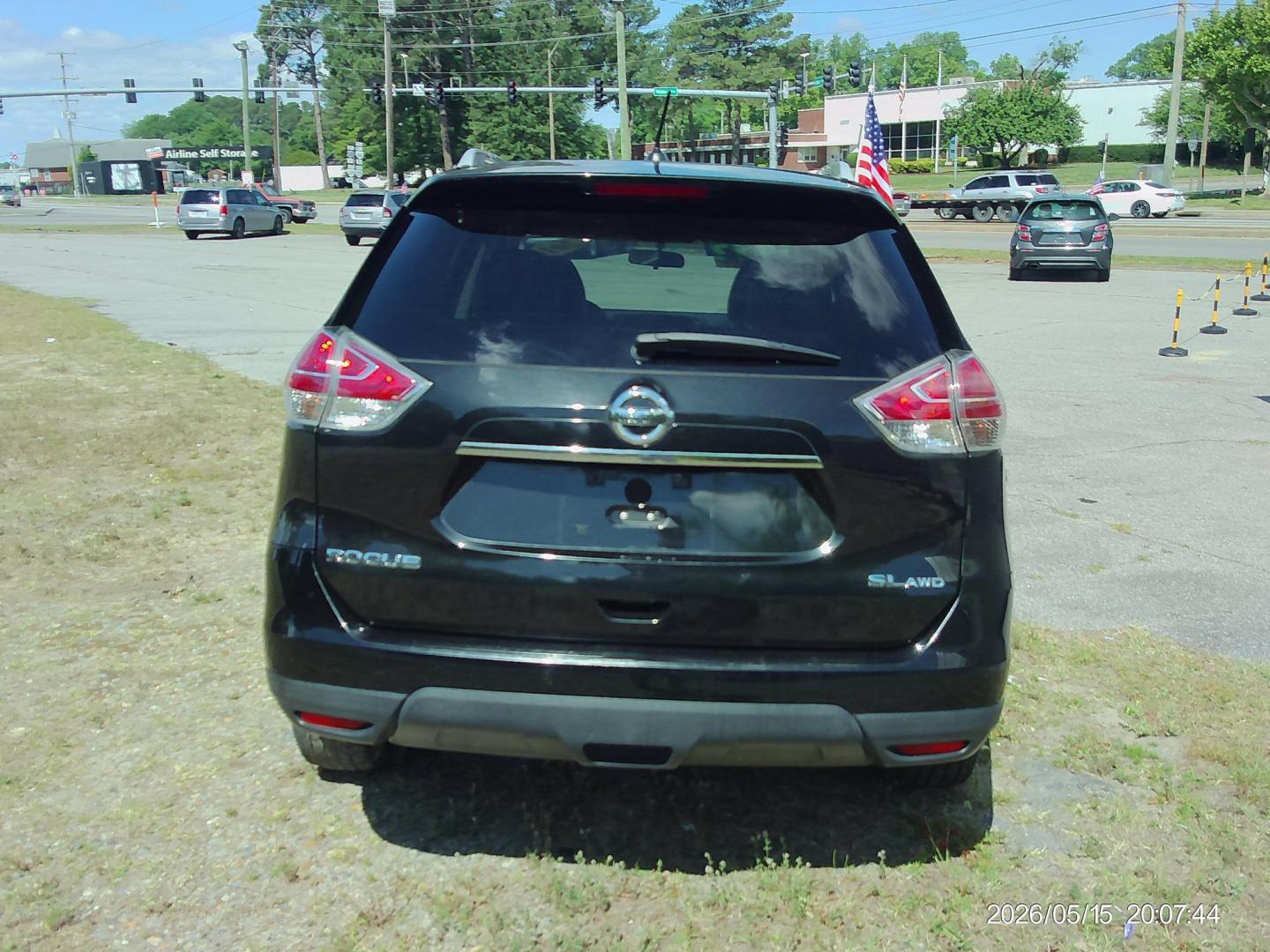 2016 Black Nissan Rogue S AWD (5N1AT2MV6GC) with an 2.5L L4 DOHC 16V engine, CVT transmission, located at 2553 Airline Blvd, Portsmouth, VA, 23701, (757) 488-8331, 36.813889, -76.357597 - ***VEHICLE TERMS*** Down Payment: $1499 Weekly Payment: $125 APR: 23.9% Repayment Terms: 42 Months *** CALL ELIZABETH SMITH - DIRECTOR OF MARKETING @ 757-488-8331 TO SCHEDULE YOUR APPOINTMENT TODAY AND GET PRE-APPROVED RIGHT OVER THE PHONE*** - Photo#6