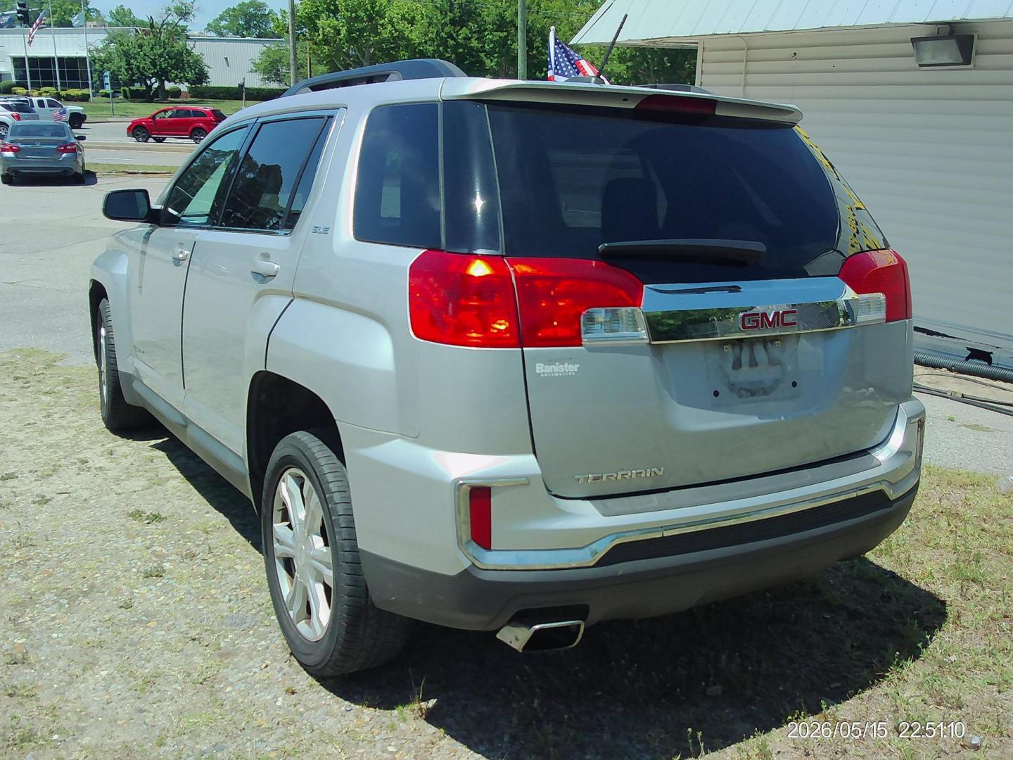 2017 Silver GMC Terrain SLE2 FWD (2GKALNEK3H6) with an 2.4L L4 DOHC 16V engine, 6A transmission, located at 2553 Airline Blvd, Portsmouth, VA, 23701, (757) 488-8331, 36.813889, -76.357597 - ***VEHICLE TERMS*** Down Payment: $1499 Weekly Payment: $120 APR: 23.9% Repayment Terms: 42 Months *** CALL ELIZABETH SMITH - DIRECTOR OF MARKETING @ 757-488-8331 TO SCHEDULE YOUR APPOINTMENT TODAY AND GET PRE-APPROVED RIGHT OVER THE PHONE*** - Photo#7