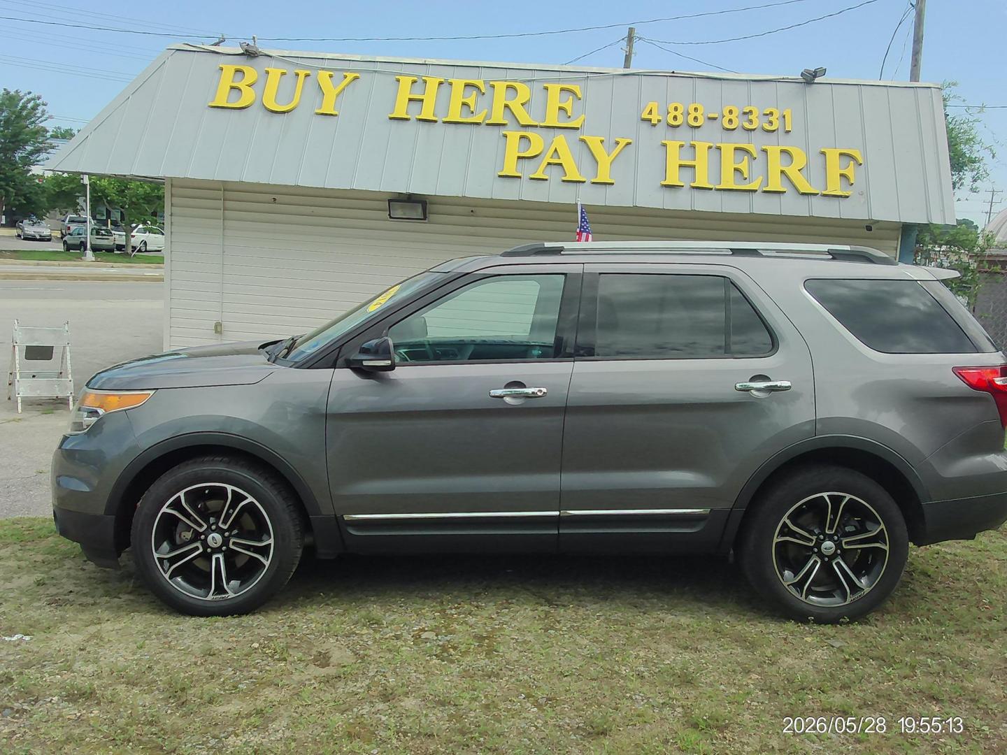 2014 Gray Ford Explorer XLT 4WD (1FM5K8D82EG) with an 3.5L V6 DOHC 24V engine, 6-Speed Automatic transmission, located at 2553 Airline Blvd, Portsmouth, VA, 23701, (757) 488-8331, 36.813889, -76.357597 - ***VEHICLE TERMS*** Down Payment: $999 Weekly Payment: $120 APR: 23.9% Repayment Terms: 42 Months *** CALL ELIZABETH SMITH - DIRECTOR OF MARKETING @ 757-488-8331 TO SCHEDULE YOUR APPOINTMENT TODAY AND GET PRE-APPROVED RIGHT OVER THE PHONE*** - Photo#0