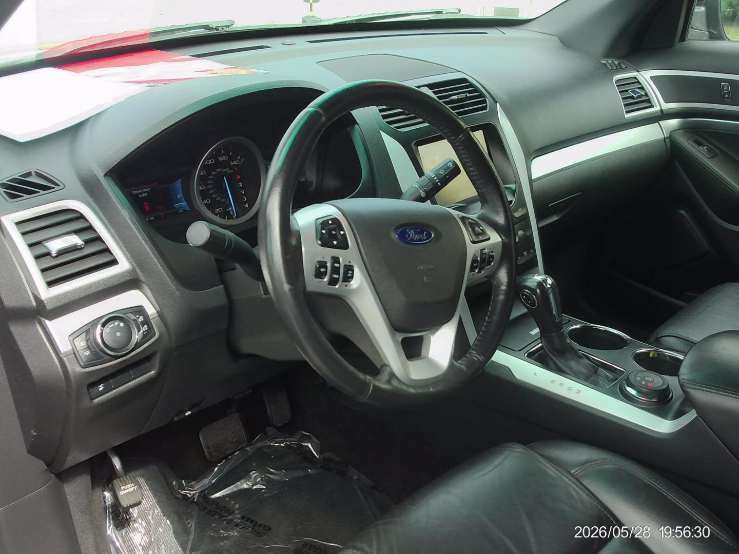 2014 Gray Ford Explorer XLT 4WD (1FM5K8D82EG) with an 3.5L V6 DOHC 24V engine, 6-Speed Automatic transmission, located at 2553 Airline Blvd, Portsmouth, VA, 23701, (757) 488-8331, 36.813889, -76.357597 - ***VEHICLE TERMS*** Down Payment: $999 Weekly Payment: $120 APR: 23.9% Repayment Terms: 42 Months *** CALL ELIZABETH SMITH - DIRECTOR OF MARKETING @ 757-488-8331 TO SCHEDULE YOUR APPOINTMENT TODAY AND GET PRE-APPROVED RIGHT OVER THE PHONE*** - Photo#9