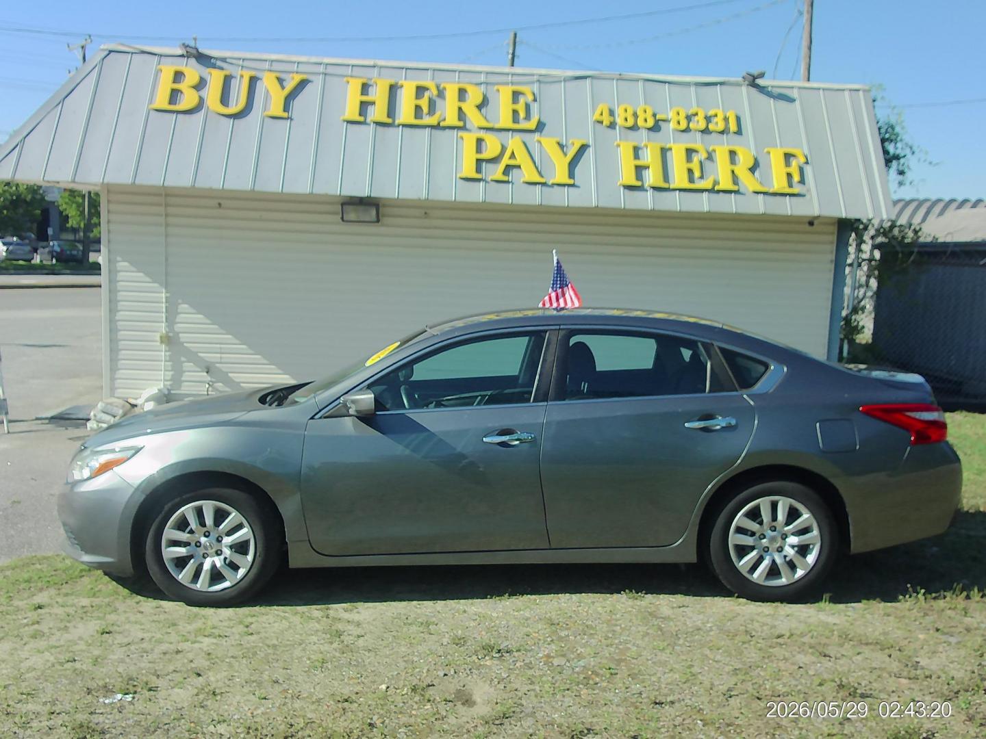 2016 Nissan Altima 2.5 S's photo