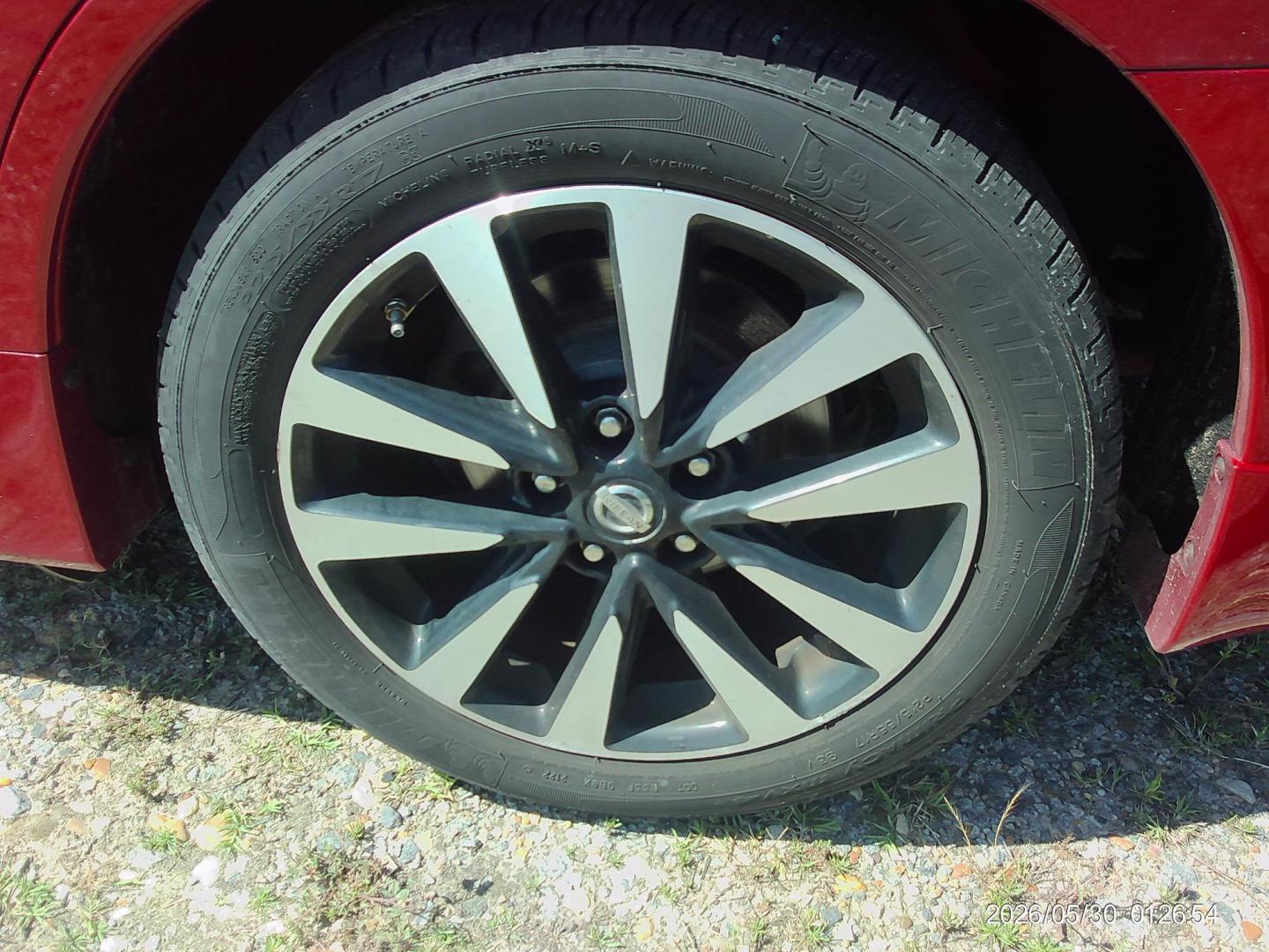 2018 Red Nissan Altima 2.5 (1N4AL3AP9JC) with an 2.5L L4 DOHC 16V engine, CVT transmission, located at 2553 Airline Blvd, Portsmouth, VA, 23701, (757) 488-8331, 36.813889, -76.357597 - ***VEHICLE TERMS*** Down Payment: $999 Weekly Payment: $120 APR: 23.9% Repayment Terms: 42 Months *** CALL ELIZABETH SMITH - DIRECTOR OF MARKETING @ 757-488-8331 TO SCHEDULE YOUR APPOINTMENT TODAY AND GET PRE-APPROVED RIGHT OVER THE PHONE*** - Photo#8