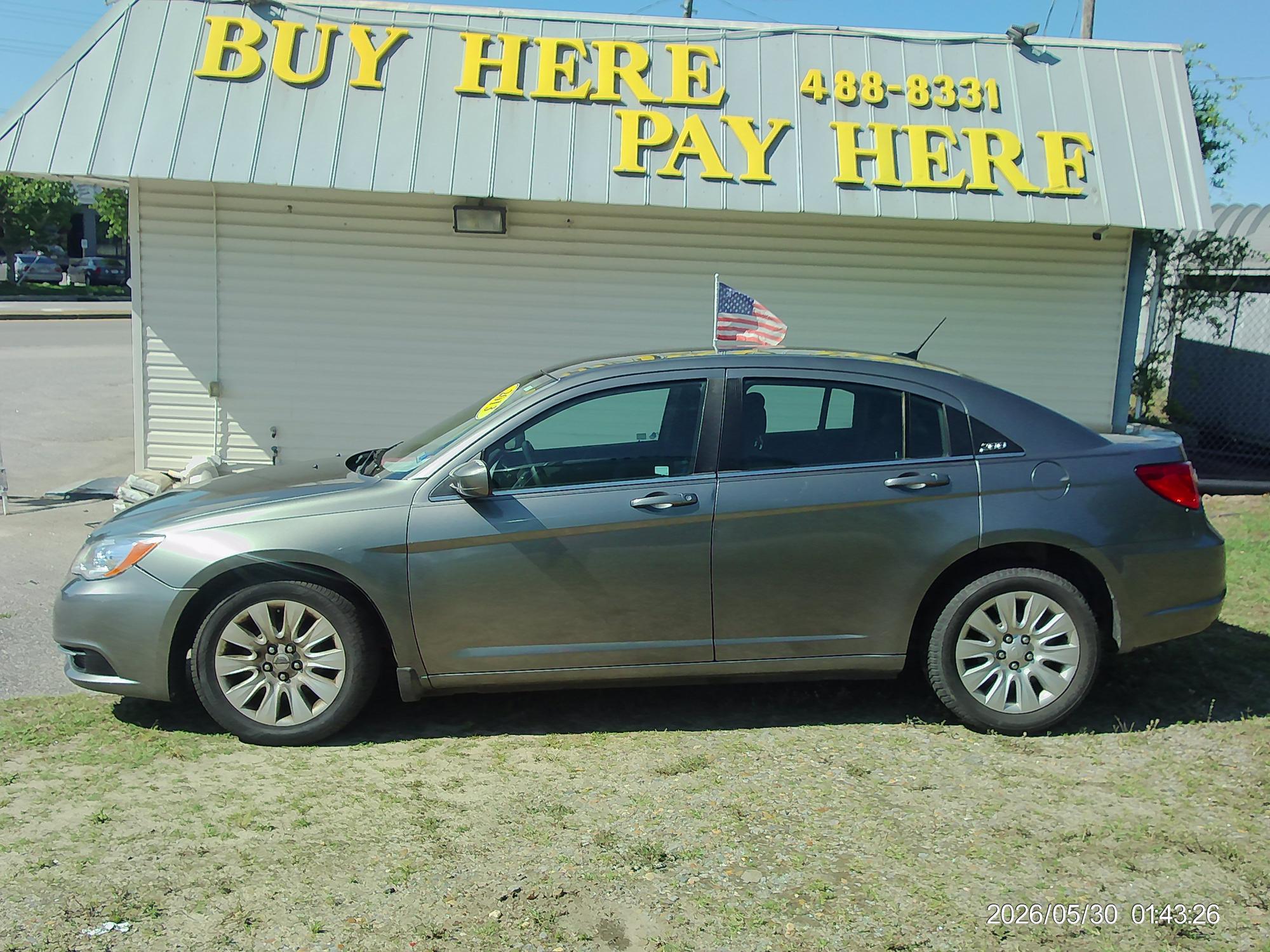 photo of 2013 Chrysler 200 LX
