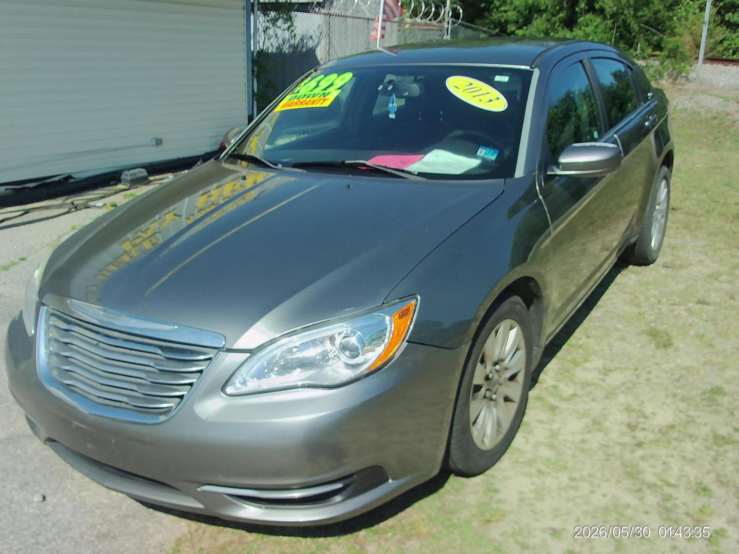 2013 Gray Chrysler 200 LX (1C3CCBAG6DN) with an 3.6L V6 DOHC 24V FFV engine, 6-Speed Automatic transmission, located at 2553 Airline Blvd, Portsmouth, VA, 23701, (757) 488-8331, 36.813889, -76.357597 - ***VEHICLE TERMS*** Down Payment: $699 Weekly Payment: $100 APR: 23.9% Repayment Terms: 42 Months *** CALL ELIZABETH SMITH - DIRECTOR OF MARKETING @ 757-488-8331 TO SCHEDULE YOUR APPOINTMENT TODAY AND GET PRE-APPROVED RIGHT OVER THE PHONE*** - Photo#1