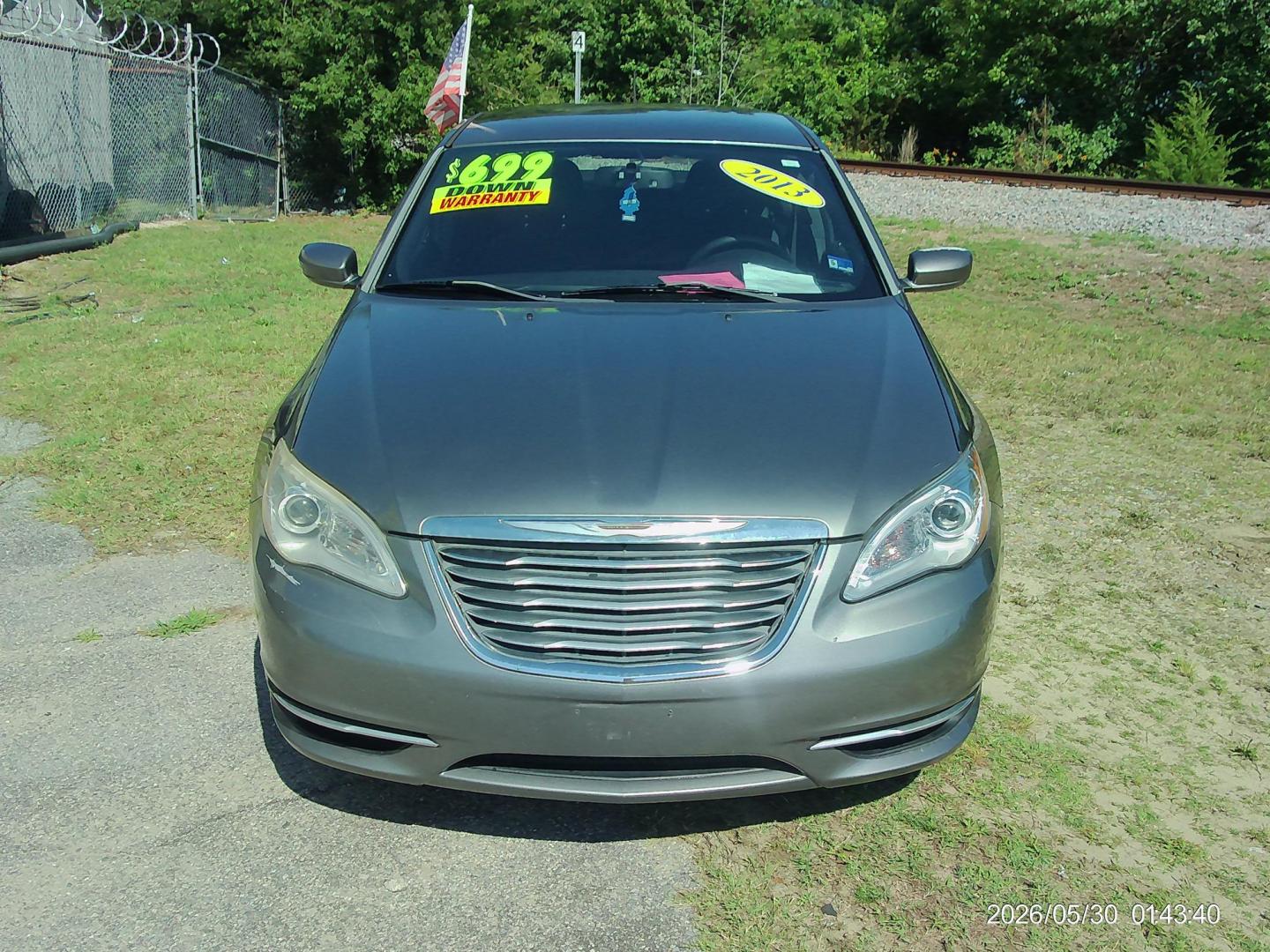 2013 Gray Chrysler 200 LX (1C3CCBAG6DN) with an 3.6L V6 DOHC 24V FFV engine, 6-Speed Automatic transmission, located at 2553 Airline Blvd, Portsmouth, VA, 23701, (757) 488-8331, 36.813889, -76.357597 - ***VEHICLE TERMS*** Down Payment: $699 Weekly Payment: $100 APR: 23.9% Repayment Terms: 42 Months *** CALL ELIZABETH SMITH - DIRECTOR OF MARKETING @ 757-488-8331 TO SCHEDULE YOUR APPOINTMENT TODAY AND GET PRE-APPROVED RIGHT OVER THE PHONE*** - Photo#2