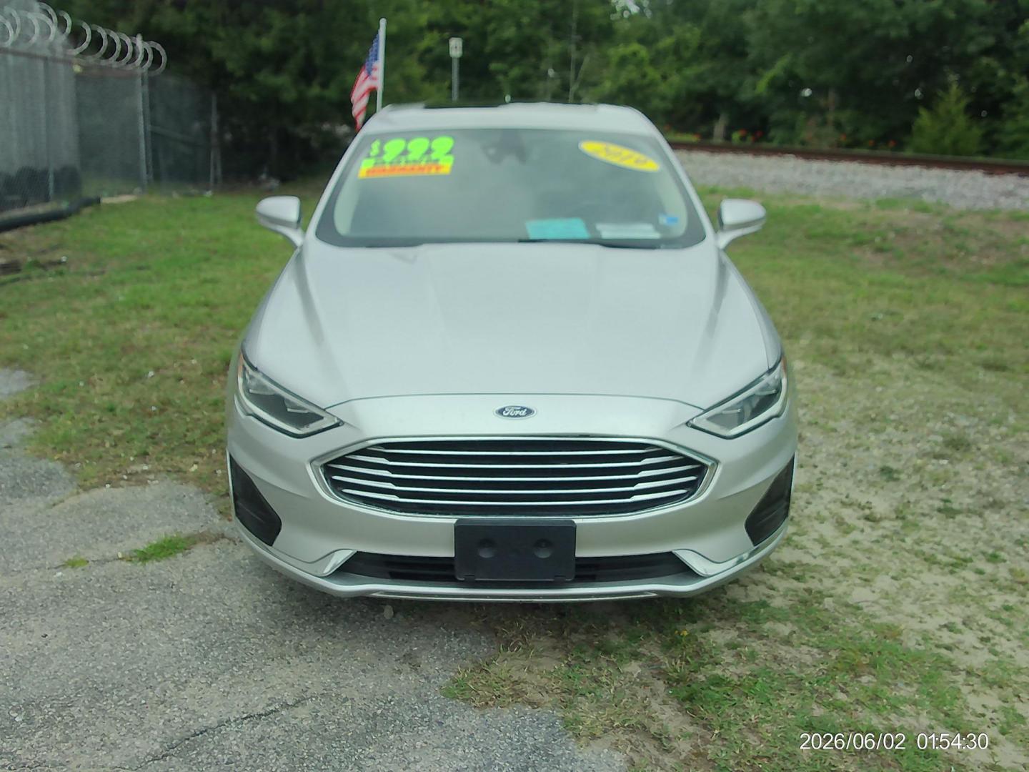 2019 Silver Ford Fusion SEL (3FA6P0CD4KR) with an 1.5L L4 DOHC 16V engine, 6A transmission, located at 2553 Airline Blvd, Portsmouth, VA, 23701, (757) 488-8331, 36.813889, -76.357597 - Photo#2