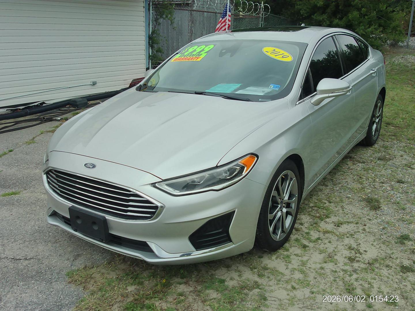 2019 Silver Ford Fusion SEL (3FA6P0CD4KR) with an 1.5L L4 DOHC 16V engine, 6A transmission, located at 2553 Airline Blvd, Portsmouth, VA, 23701, (757) 488-8331, 36.813889, -76.357597 - Photo#1