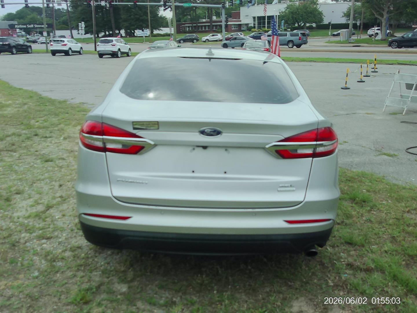 2019 Silver Ford Fusion SEL (3FA6P0CD4KR) with an 1.5L L4 DOHC 16V engine, 6A transmission, located at 2553 Airline Blvd, Portsmouth, VA, 23701, (757) 488-8331, 36.813889, -76.357597 - Photo#6