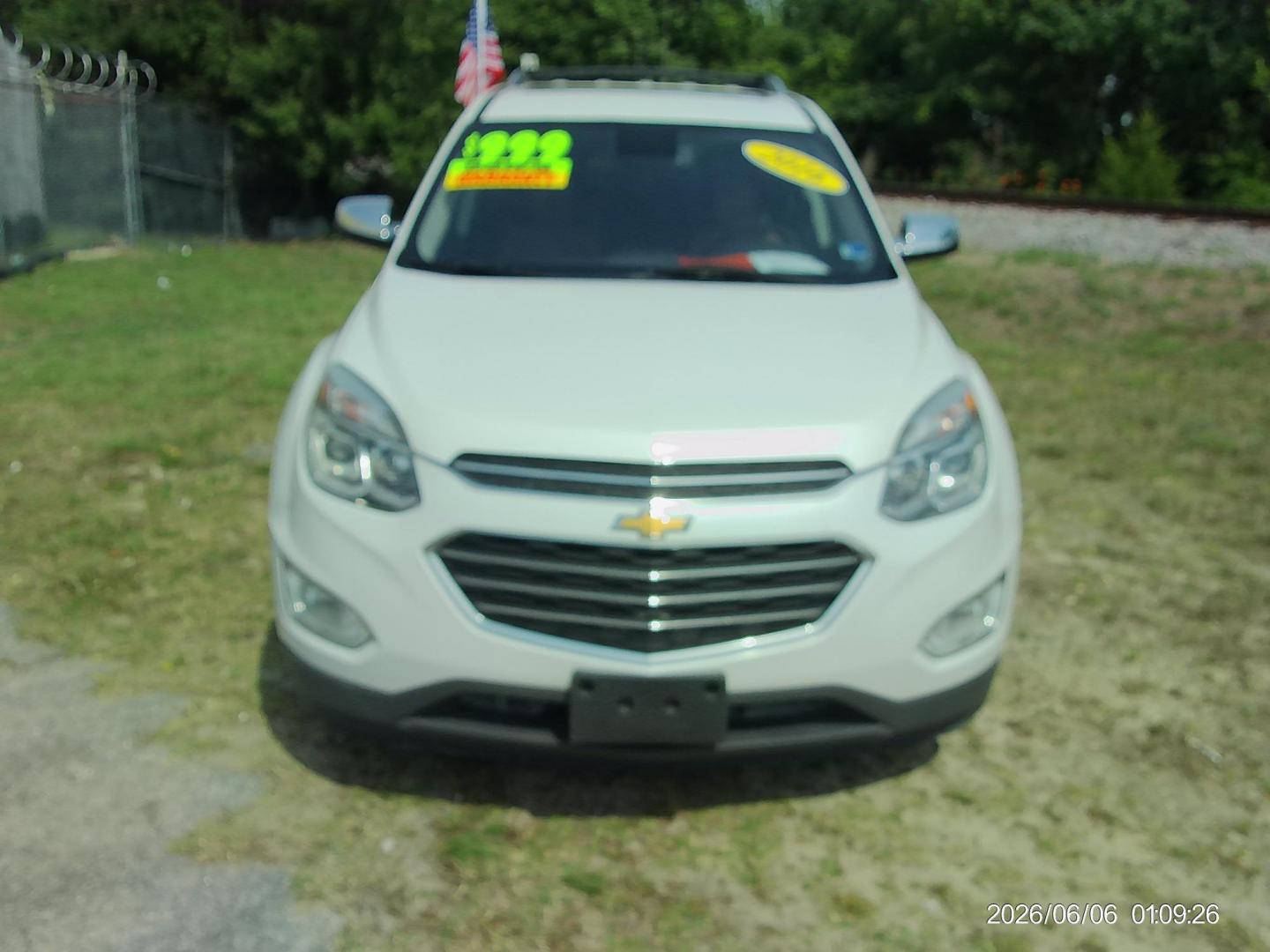 2016 White Chevrolet Equinox LTZ AWD (2GNFLGE33G6) with an 3.6L V6 DOHC 24V engine, 6A transmission, located at 2553 Airline Blvd, Portsmouth, VA, 23701, (757) 488-8331, 36.813889, -76.357597 - Photo#2