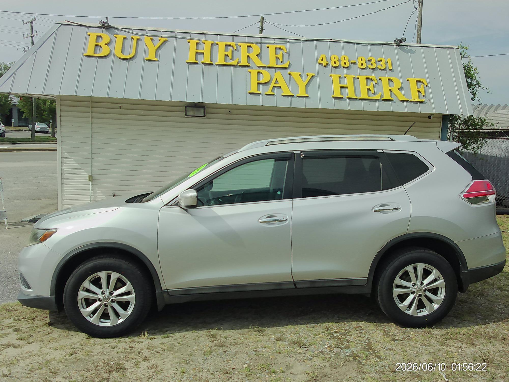 photo of 2015 Nissan Rogue S AWD
