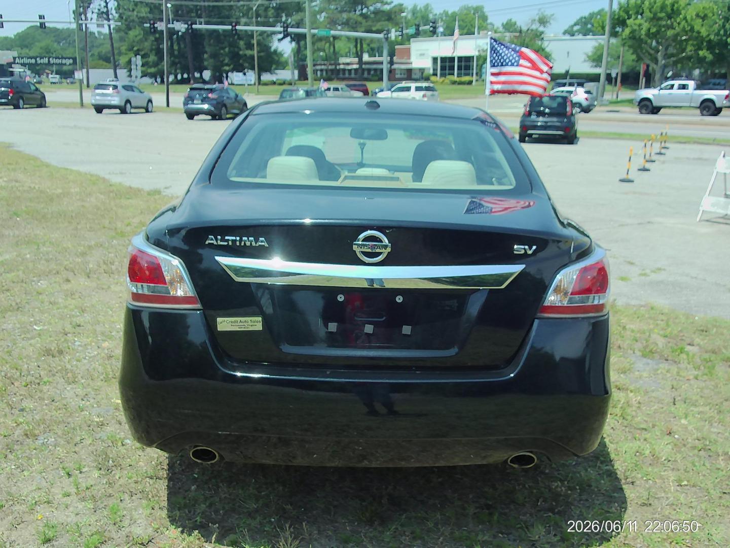 2015 Black Nissan Altima 2.5 S (1N4AL3AP1FC) with an 2.5L L4 DOHC 16V engine, Continuously Variable Transmission transmission, located at 2553 Airline Blvd, Portsmouth, VA, 23701, (757) 488-8331, 36.813889, -76.357597 - ***VEHICLE TERMS*** Down Payment: $899 Weekly Payment: $115 APR: 23.9% Repayment Terms: 42 Months *** CALL ELIZABETH SMITH - DIRECTOR OF MARKETING @ 757-488-8331 TO SCHEDULE YOUR APPOINTMENT TODAY AND GET PRE-APPROVED RIGHT OVER THE PHONE*** - Photo#6