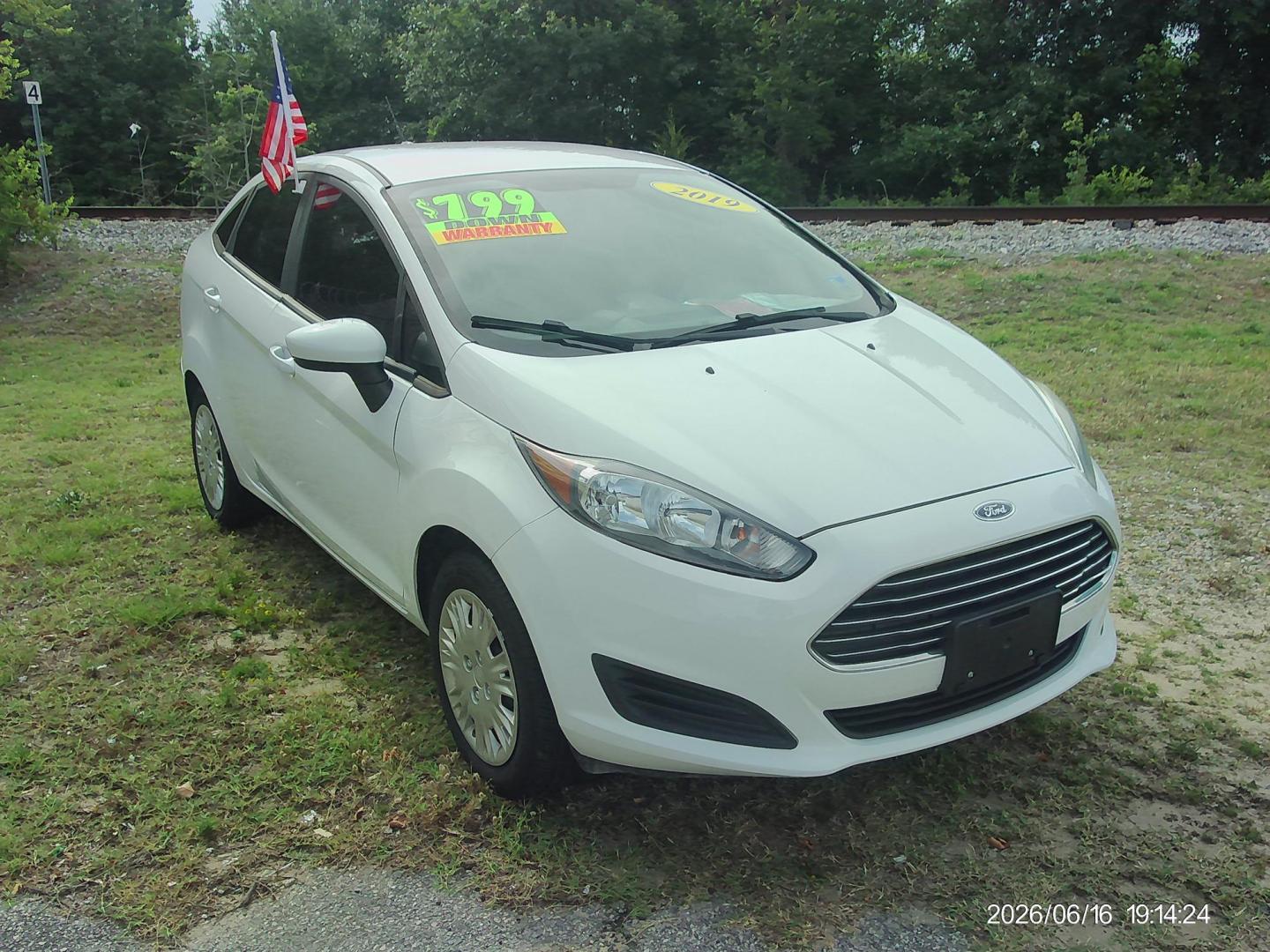 2019 White Ford Fiesta S Sedan (3FADP4AJ9KM) with an 1.6L L4 DOHC 16V engine, located at 2553 Airline Blvd, Portsmouth, VA, 23701, (757) 488-8331, 36.813889, -76.357597 - ***VEHICLE TERMS*** Down Payment: $799 Weekly Payment: $110 APR: 23.9% Repayment Terms: 42 Months *** CALL ELIZABETH SMITH - DIRECTOR OF MARKETING @ 757-488-8331 TO SCHEDULE YOUR APPOINTMENT TODAY AND GET PRE-APPROVED RIGHT OVER THE PHONE*** - Photo#3