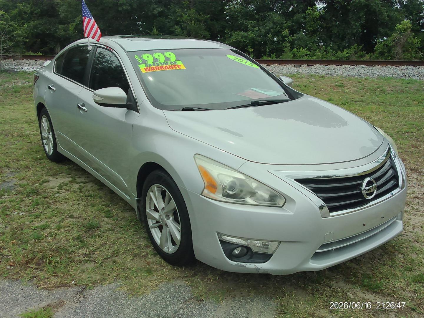 2015 Silver Nissan Altima 2.5 S (1N4AL3AP5FN) with an 2.5L L4 DOHC 16V engine, Continuously Variable Transmission transmission, located at 2553 Airline Blvd, Portsmouth, VA, 23701, (757) 488-8331, 36.813889, -76.357597 - ***VEHICLE TERMS*** Down Payment: $999 Weekly Payment: $115 APR: 23.9% Repayment Terms: 42 Months *** CALL ELIZABETH SMITH - DIRECTOR OF MARKETING @ 757-488-8331 TO SCHEDULE YOUR APPOINTMENT TODAY AND GET PRE-APPROVED RIGHT OVER THE PHONE*** - Photo#3