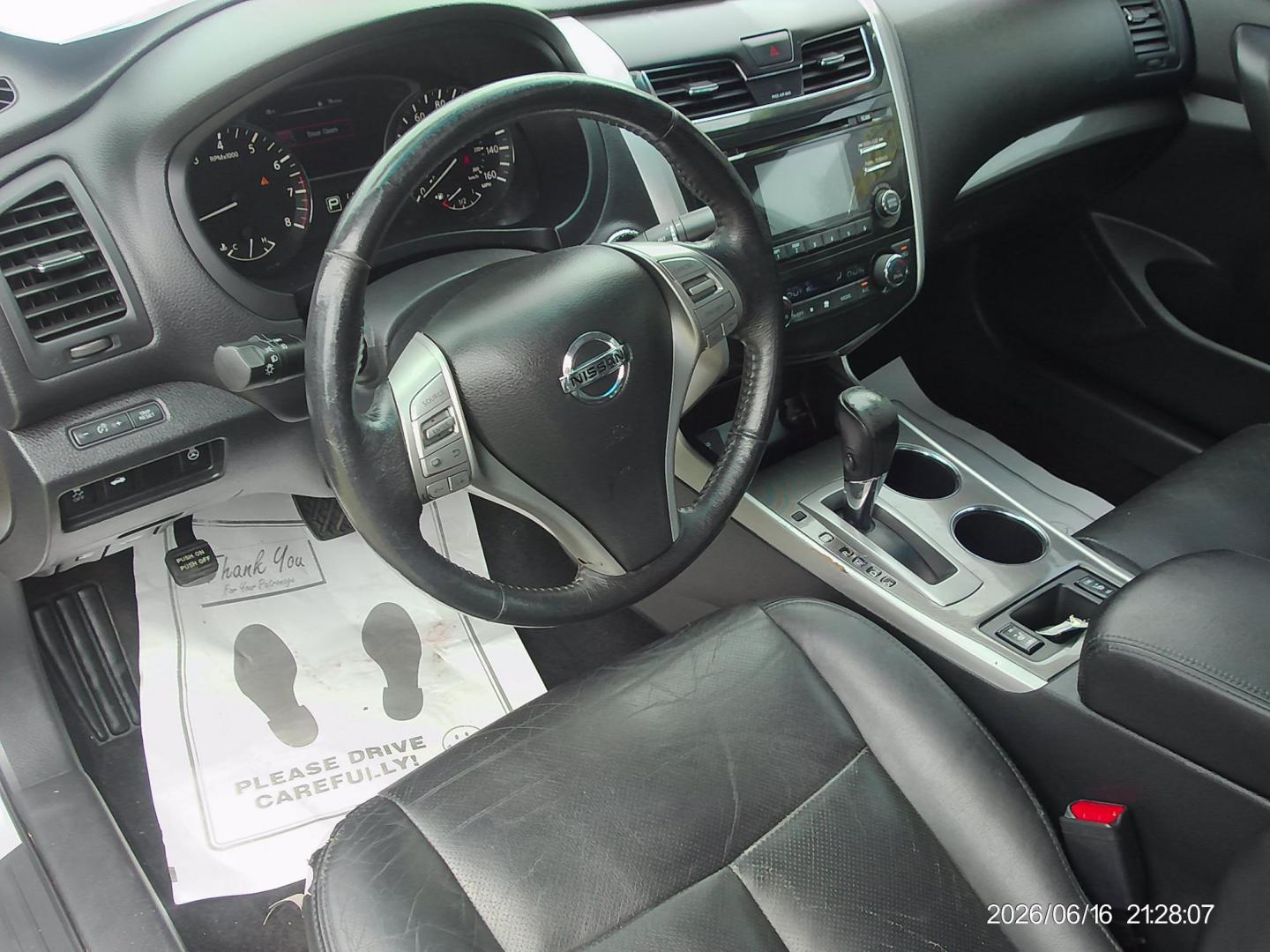 2015 Silver Nissan Altima 2.5 S (1N4AL3AP5FN) with an 2.5L L4 DOHC 16V engine, Continuously Variable Transmission transmission, located at 2553 Airline Blvd, Portsmouth, VA, 23701, (757) 488-8331, 36.813889, -76.357597 - ***VEHICLE TERMS*** Down Payment: $999 Weekly Payment: $115 APR: 23.9% Repayment Terms: 42 Months *** CALL ELIZABETH SMITH - DIRECTOR OF MARKETING @ 757-488-8331 TO SCHEDULE YOUR APPOINTMENT TODAY AND GET PRE-APPROVED RIGHT OVER THE PHONE*** - Photo#9