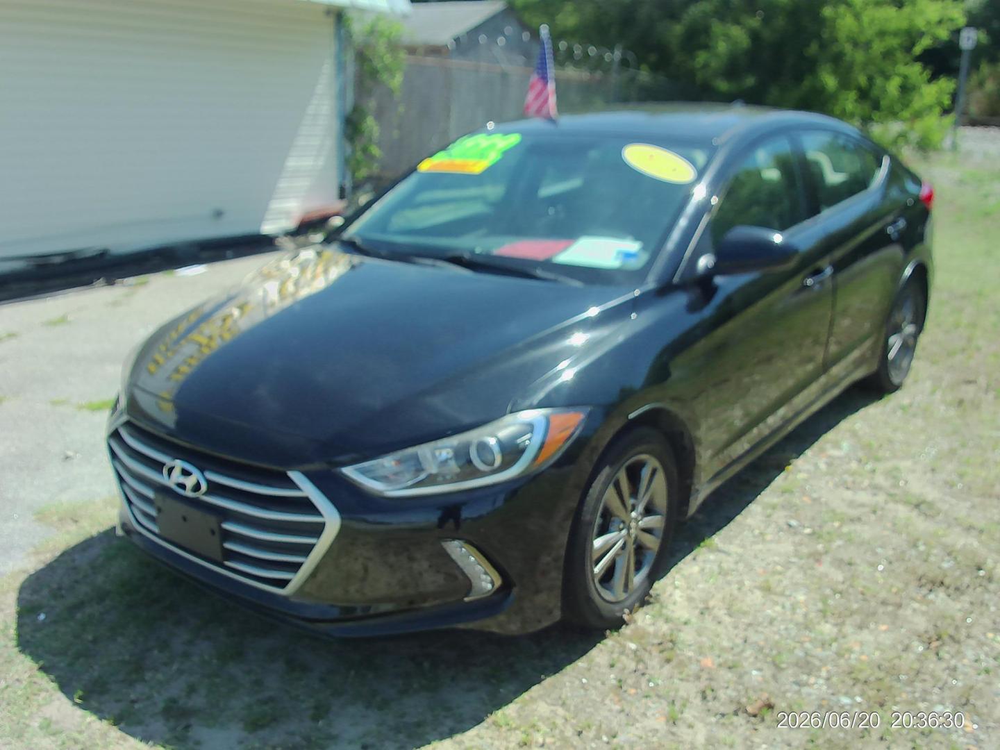 2018 Black Hyundai Elantra Limited (5NPD84LF1JH) with an 1.8L L4 DOHC 16V engine, 6A transmission, located at 2553 Airline Blvd, Portsmouth, VA, 23701, (757) 488-8331, 36.813889, -76.357597 - ***VEHICLE TERMS*** Down Payment: $999 Weekly Payment: $125 APR: 23.9% Repayment Terms: 42 Months *** CALL ELIZABETH SMITH - DIRECTOR OF MARKETING @ 757-488-8331 TO SCHEDULE YOUR APPOINTMENT TODAY AND GET PRE-APPROVED RIGHT OVER THE PHONE***- Photo#1