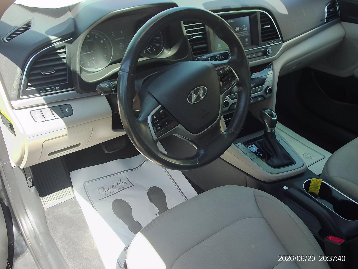 2018 Black Hyundai Elantra Limited (5NPD84LF1JH) with an 1.8L L4 DOHC 16V engine, 6A transmission, located at 2553 Airline Blvd, Portsmouth, VA, 23701, (757) 488-8331, 36.813889, -76.357597 - ***VEHICLE TERMS*** Down Payment: $999 Weekly Payment: $125 APR: 23.9% Repayment Terms: 42 Months *** CALL ELIZABETH SMITH - DIRECTOR OF MARKETING @ 757-488-8331 TO SCHEDULE YOUR APPOINTMENT TODAY AND GET PRE-APPROVED RIGHT OVER THE PHONE***- Photo#9